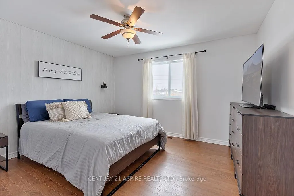 Photo 18 of 1042 Riverstone Street, Petawawa — HOMEH