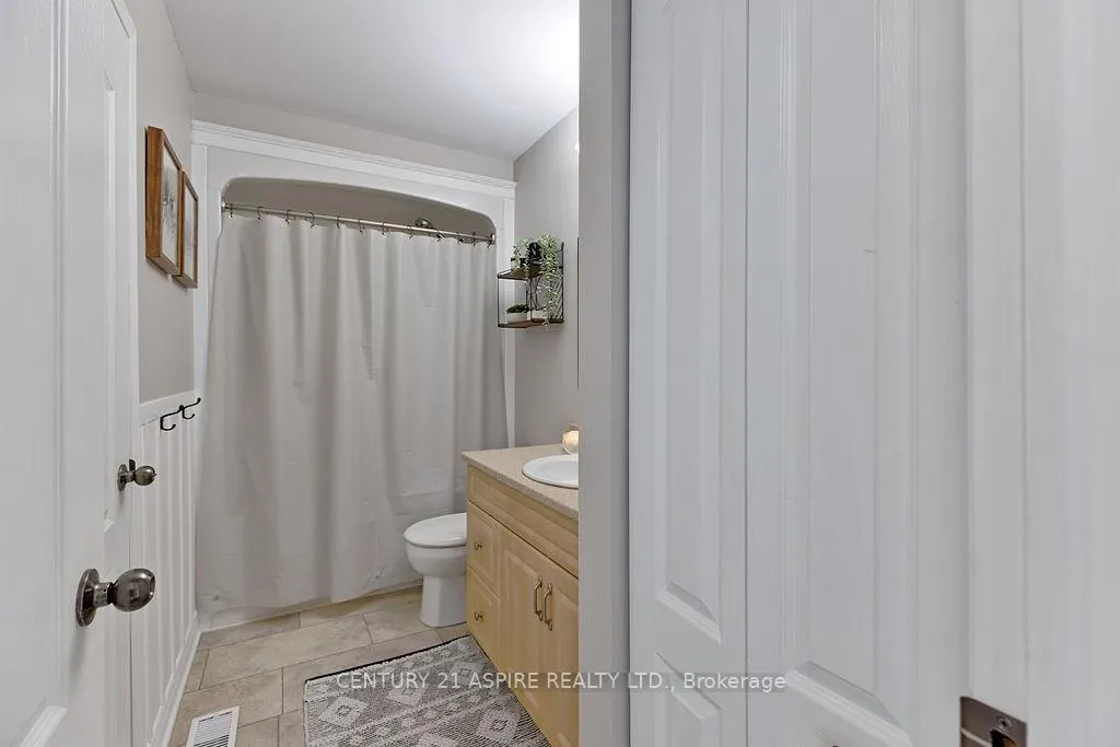 Photo 26 of 1042 Riverstone Street, Petawawa — HOMEH