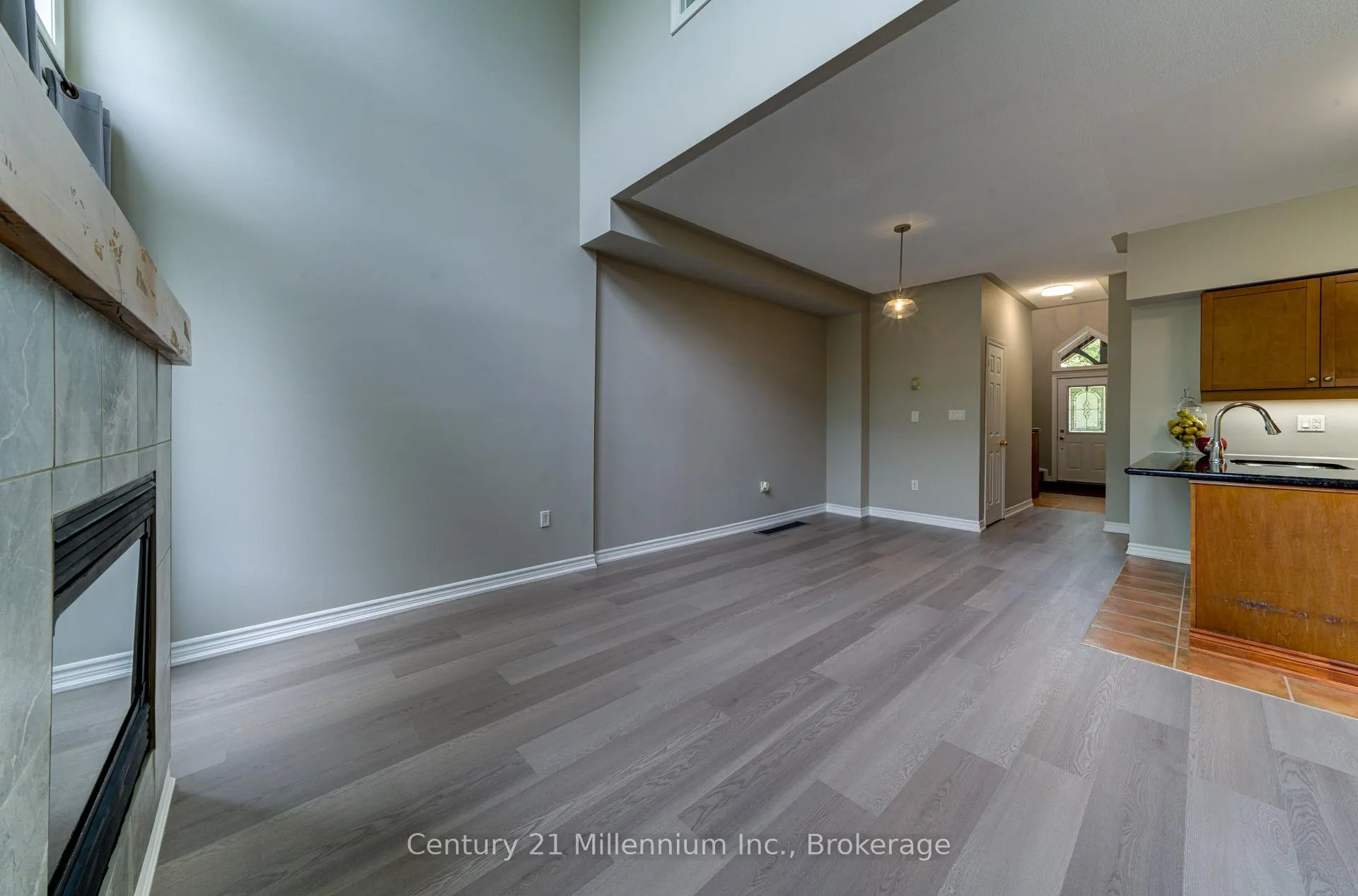 Photo 11 of Unit 15, 6 Wildrose Trail, Collingwood — HOMEH