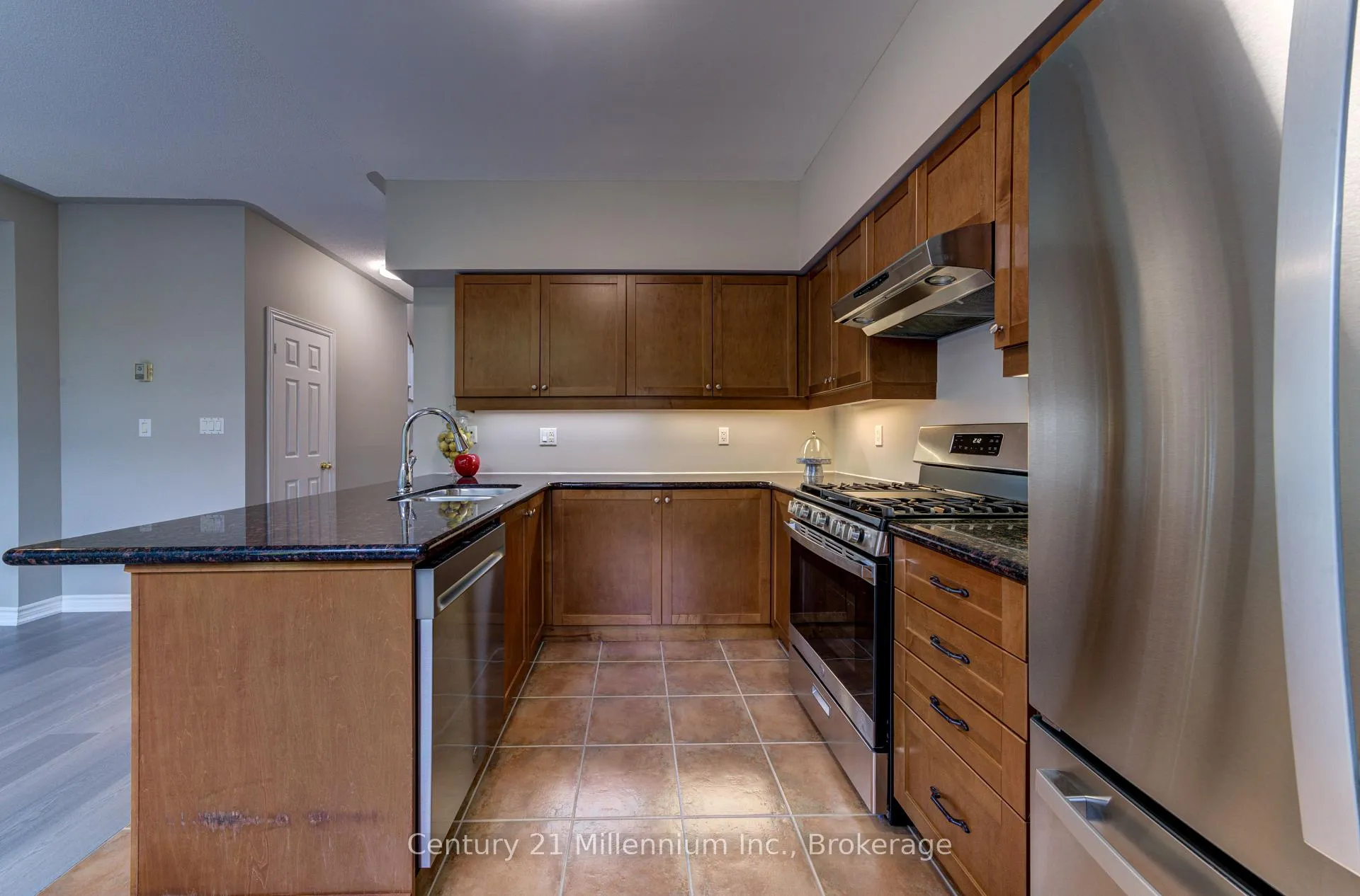 Photo 17 of Unit 15, 6 Wildrose Trail, Collingwood — HOMEH