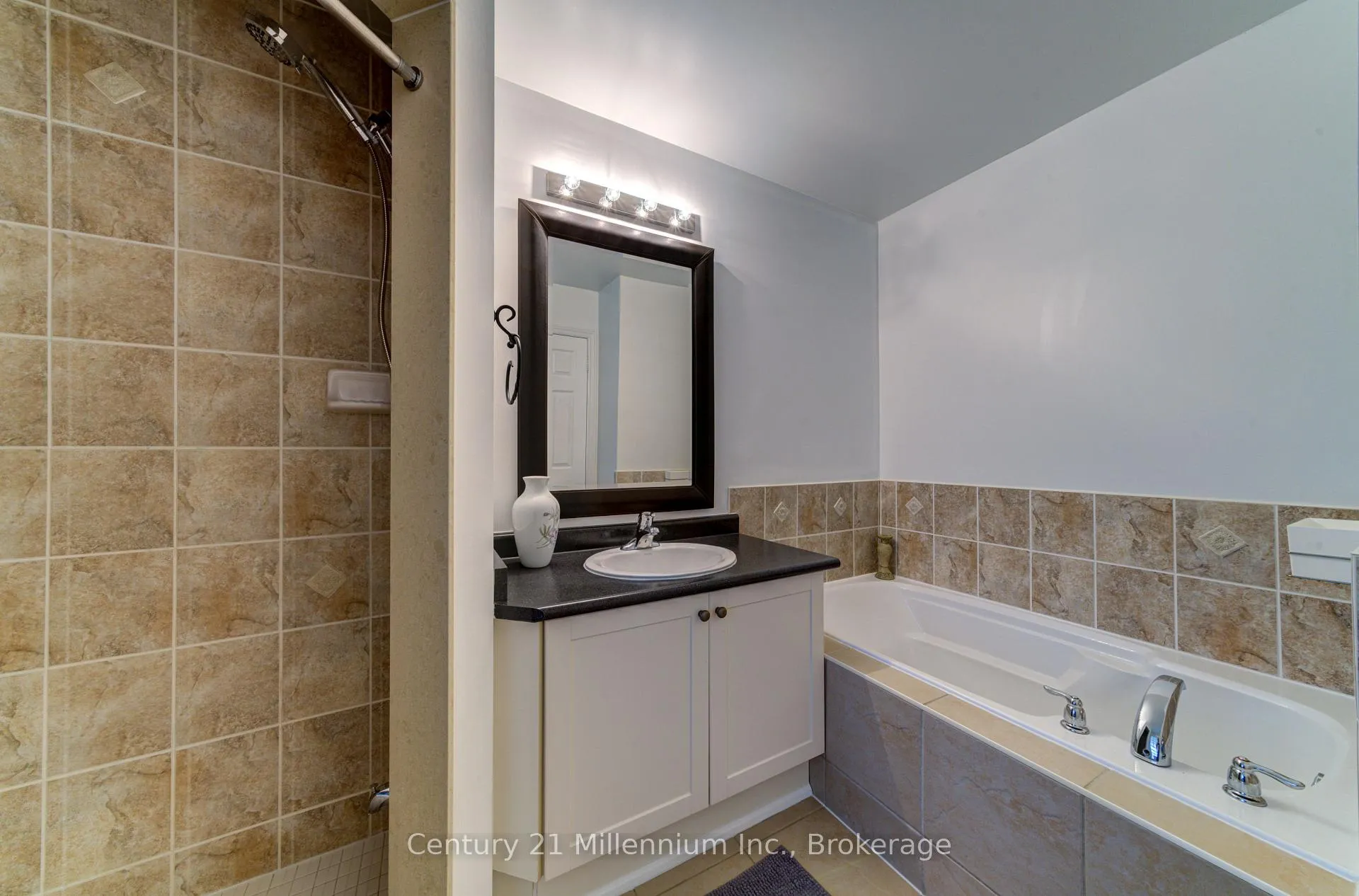 Photo 32 of Unit 15, 6 Wildrose Trail, Collingwood — HOMEH