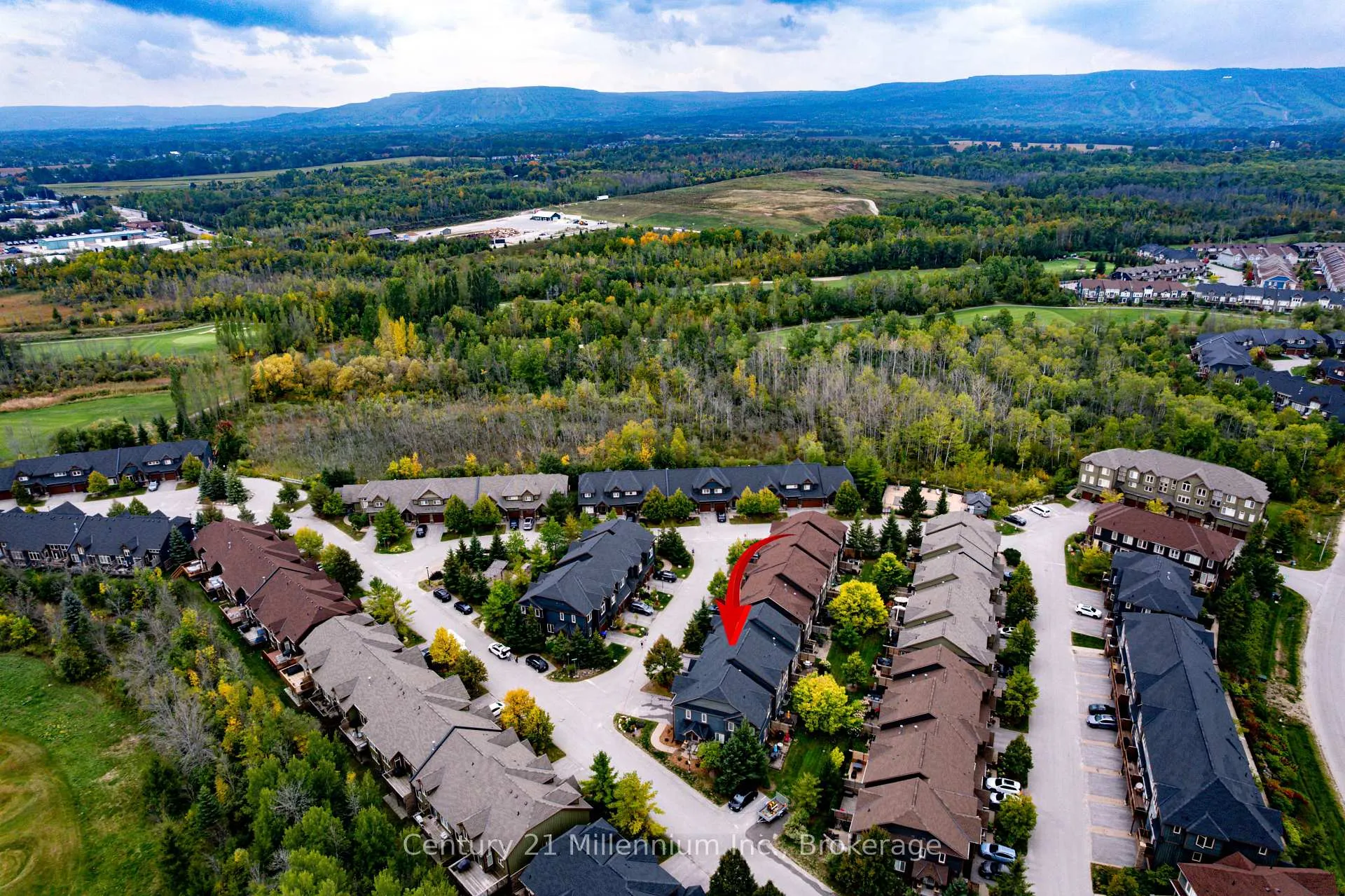 Photo 42 of Unit 15, 6 Wildrose Trail, Collingwood — HOMEH