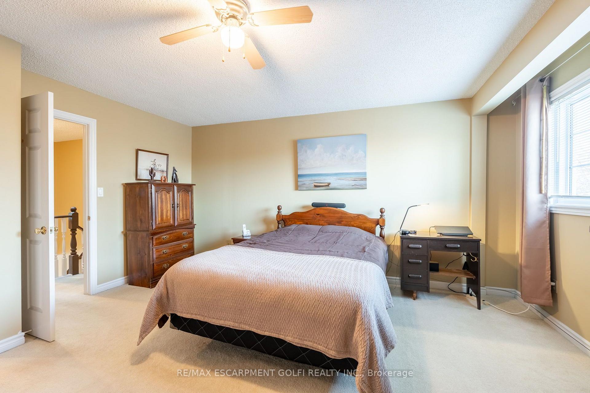 Photo 13 of 53 Myrtle Avenue, St. Catharines, Facer — HOMEH