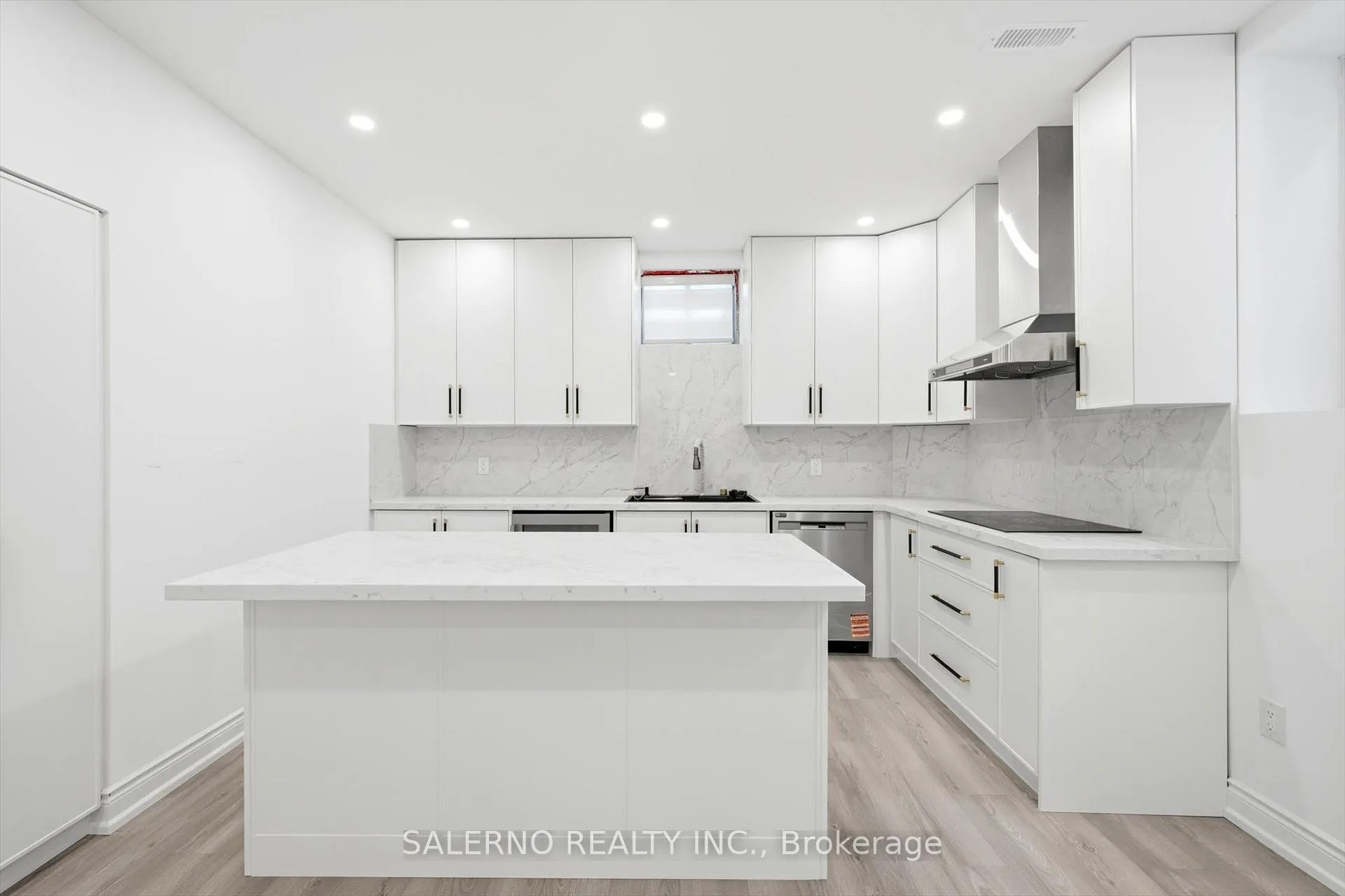 Photo 8 of Unit Lower, 10 Virtue Crescent, Vaughan, Vellore Village — HOMEH
