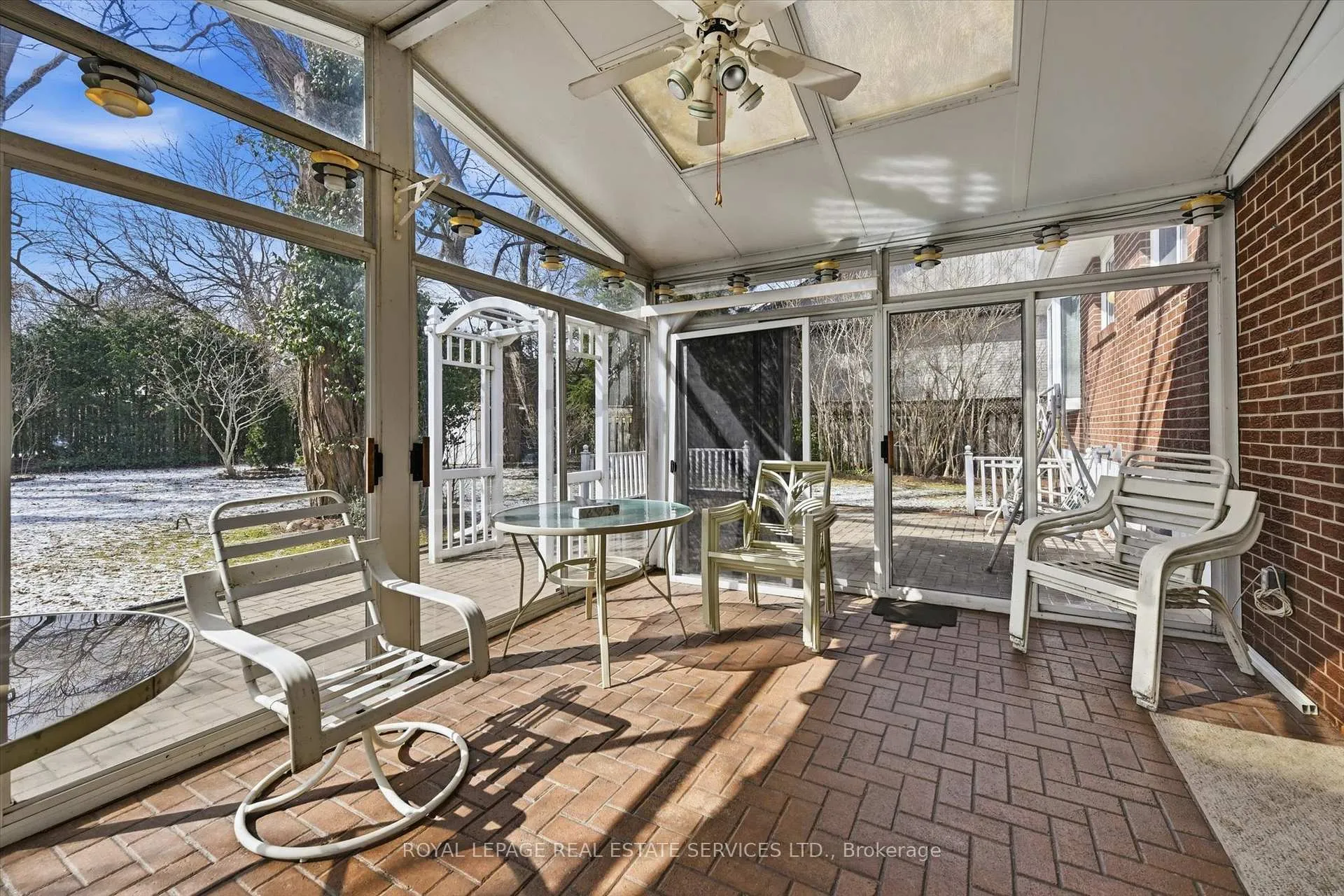 Photo 11 of 224 Sunray Road, Oakville, Bronte — HOMEH