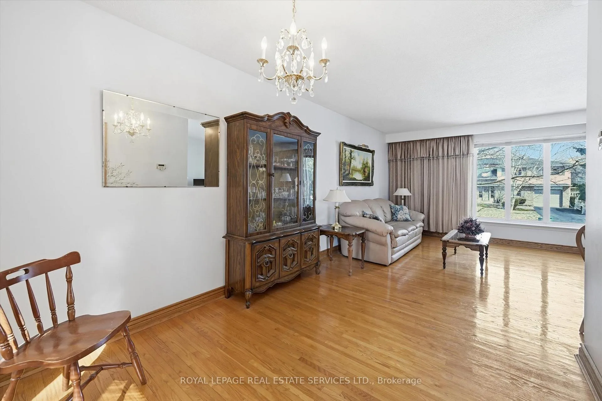 Photo 21 of 224 Sunray Road, Oakville, Bronte — HOMEH