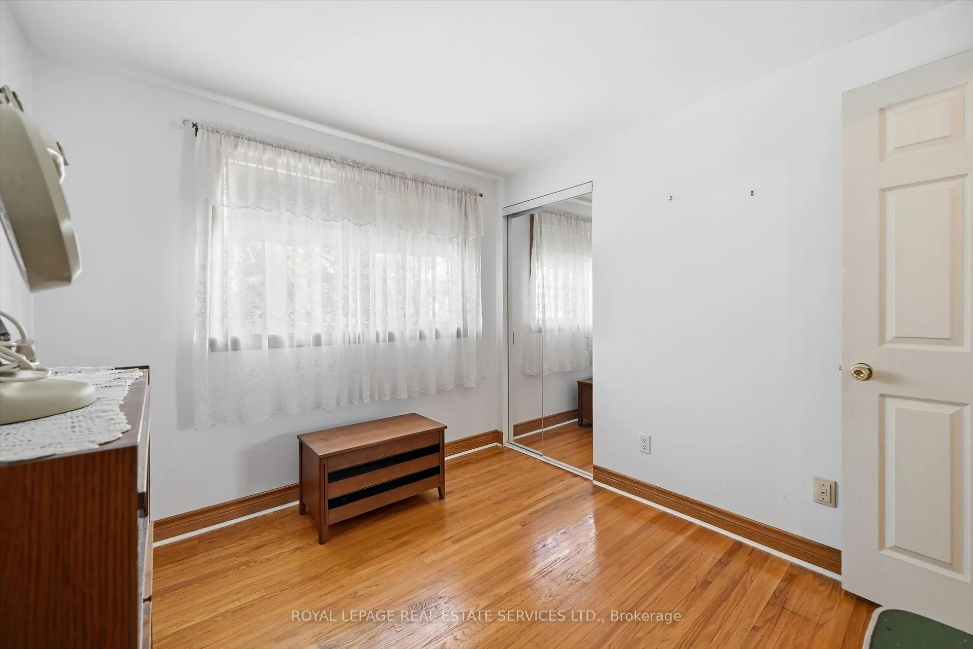 Photo 31 of 224 Sunray Road, Oakville, Bronte — HOMEH
