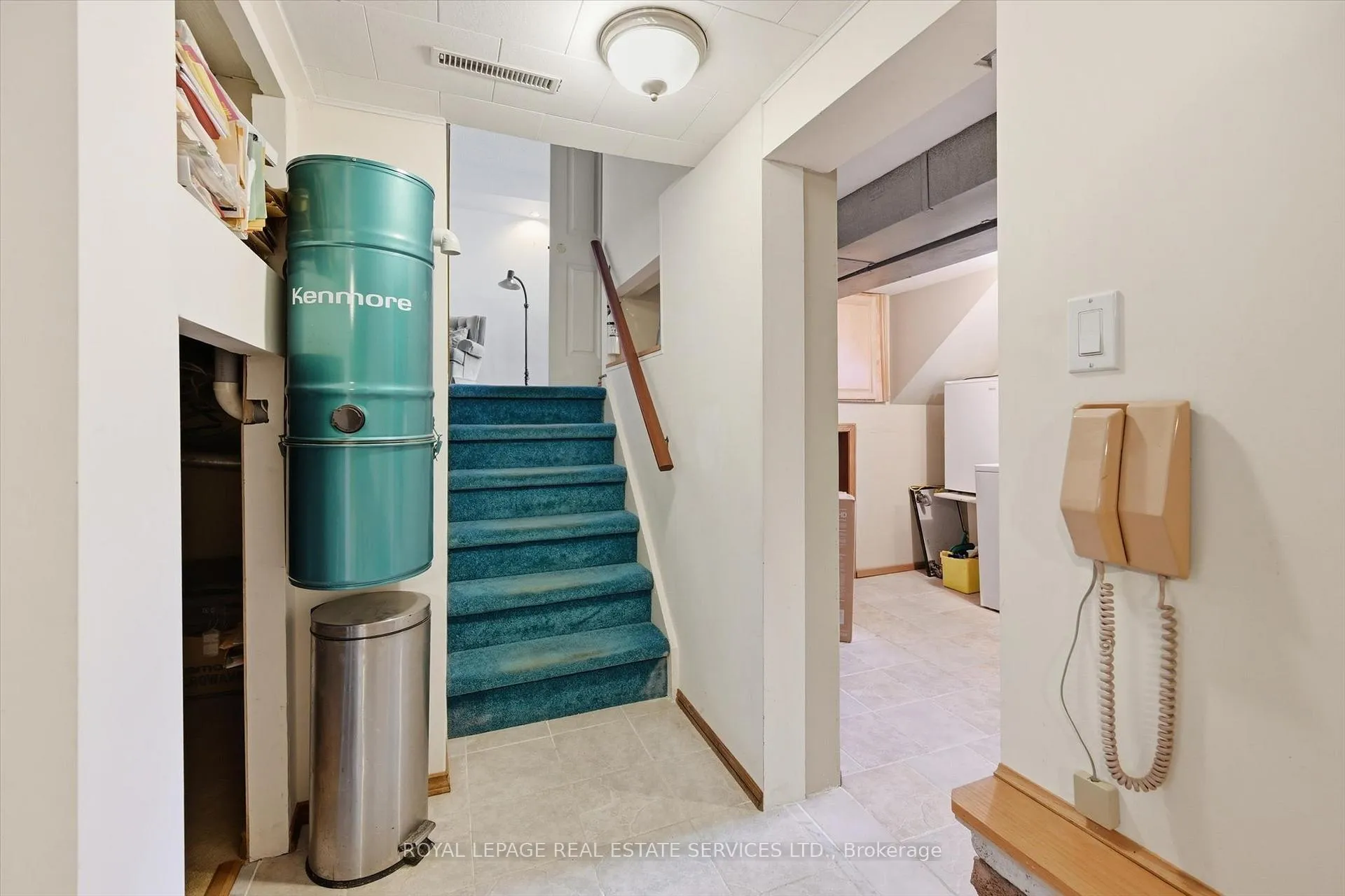 Photo 40 of 224 Sunray Road, Oakville, Bronte — HOMEH