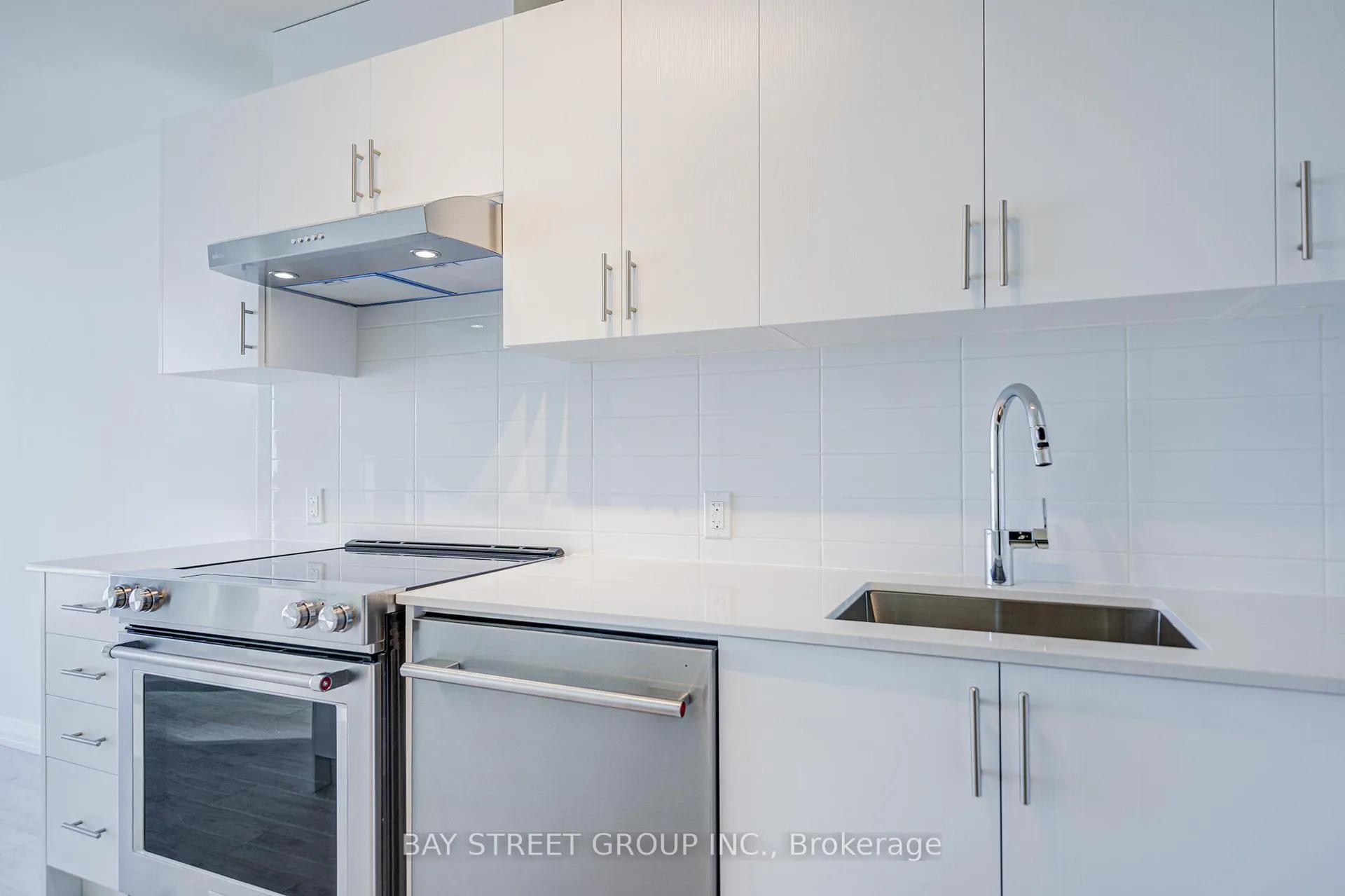 Photo 16 of Unit 1712, 27 Korda Gate, Vaughan, Vellore Village — HOMEH
