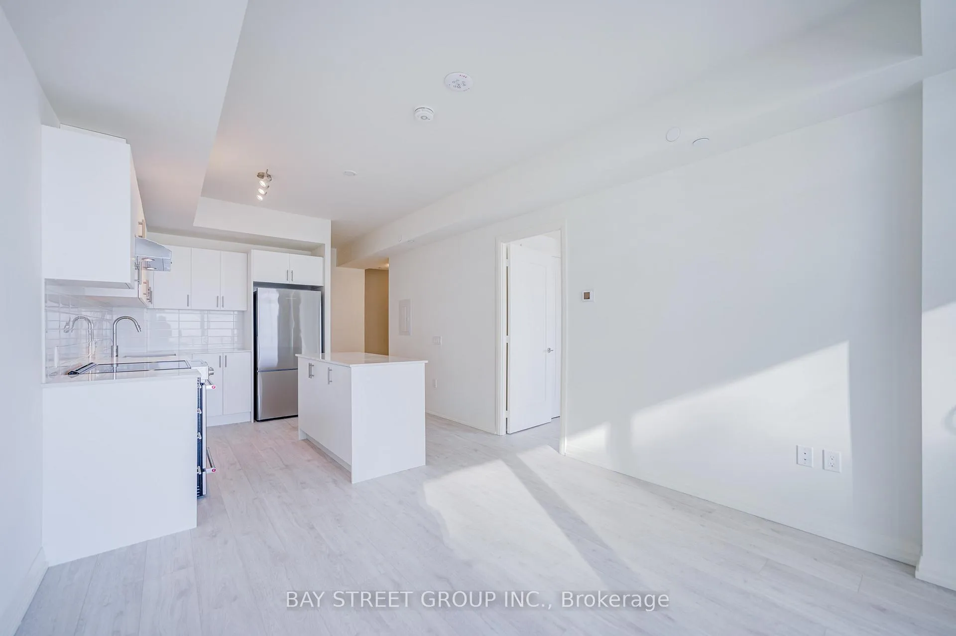 Photo 20 of Unit 1712, 27 Korda Gate, Vaughan, Vellore Village — HOMEH
