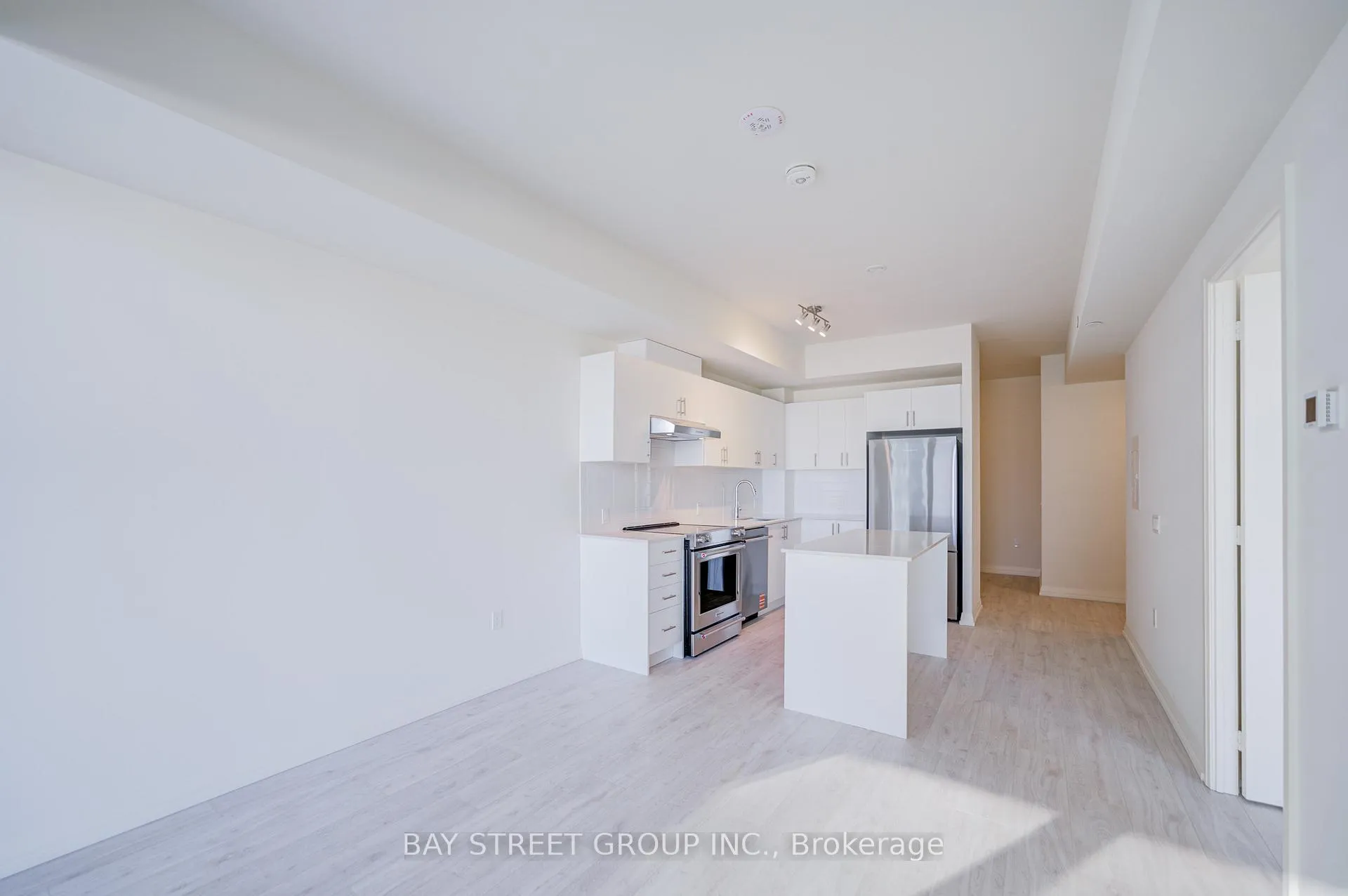 Photo 22 of Unit 1712, 27 Korda Gate, Vaughan, Vellore Village — HOMEH
