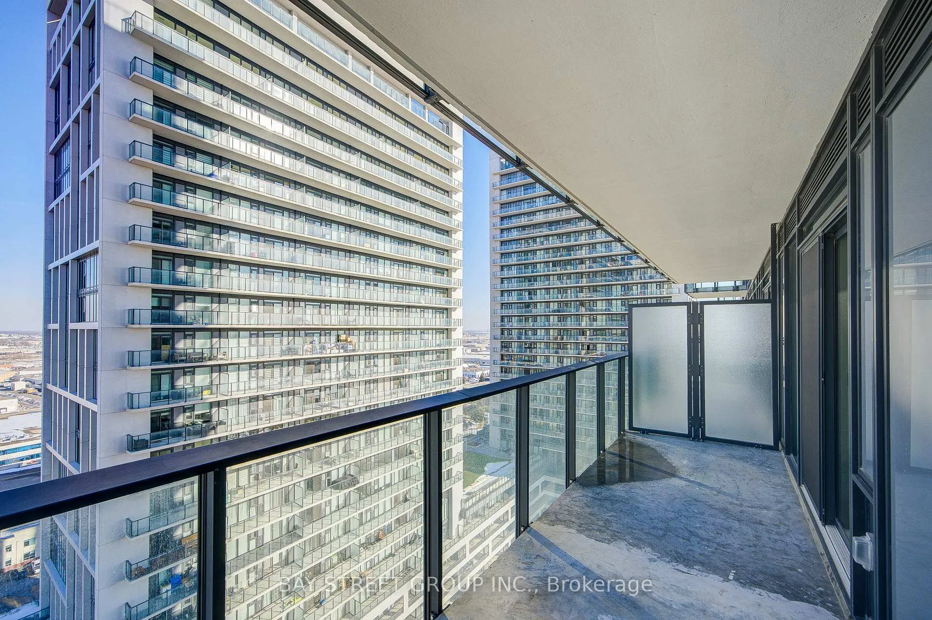 Photo 31 of Unit 1712, 27 Korda Gate, Vaughan, Vellore Village — HOMEH