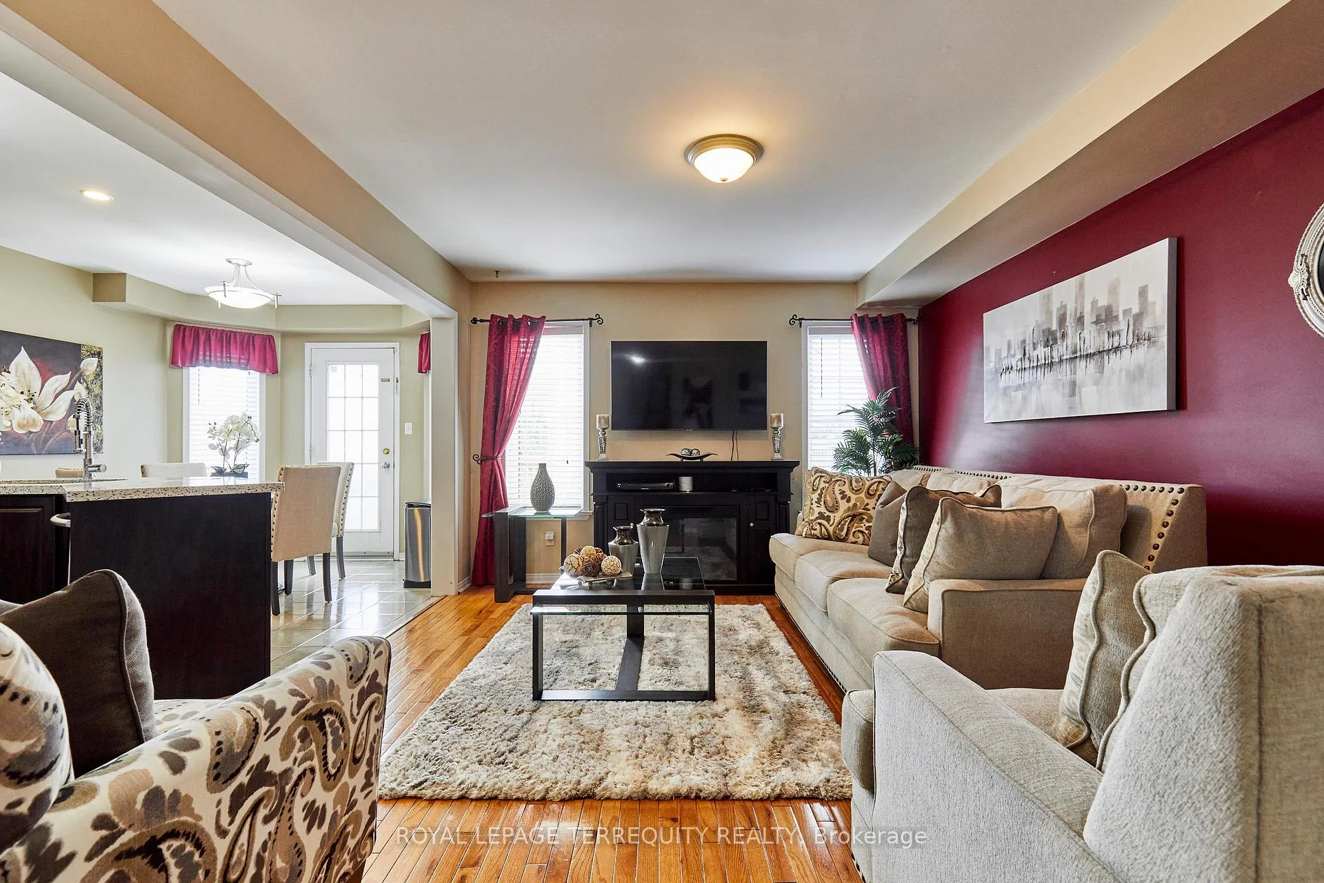 Photo 11 of 254 Willowbrook Drive, Whitby, Pringle Creek — HOMEH