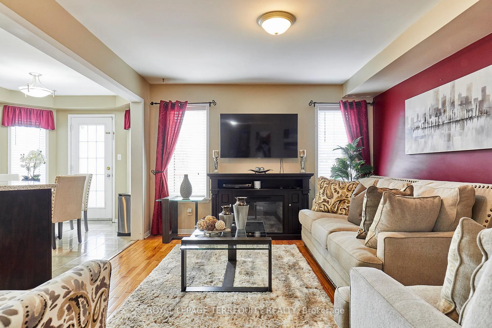 Photo 12 of 254 Willowbrook Drive, Whitby, Pringle Creek — HOMEH