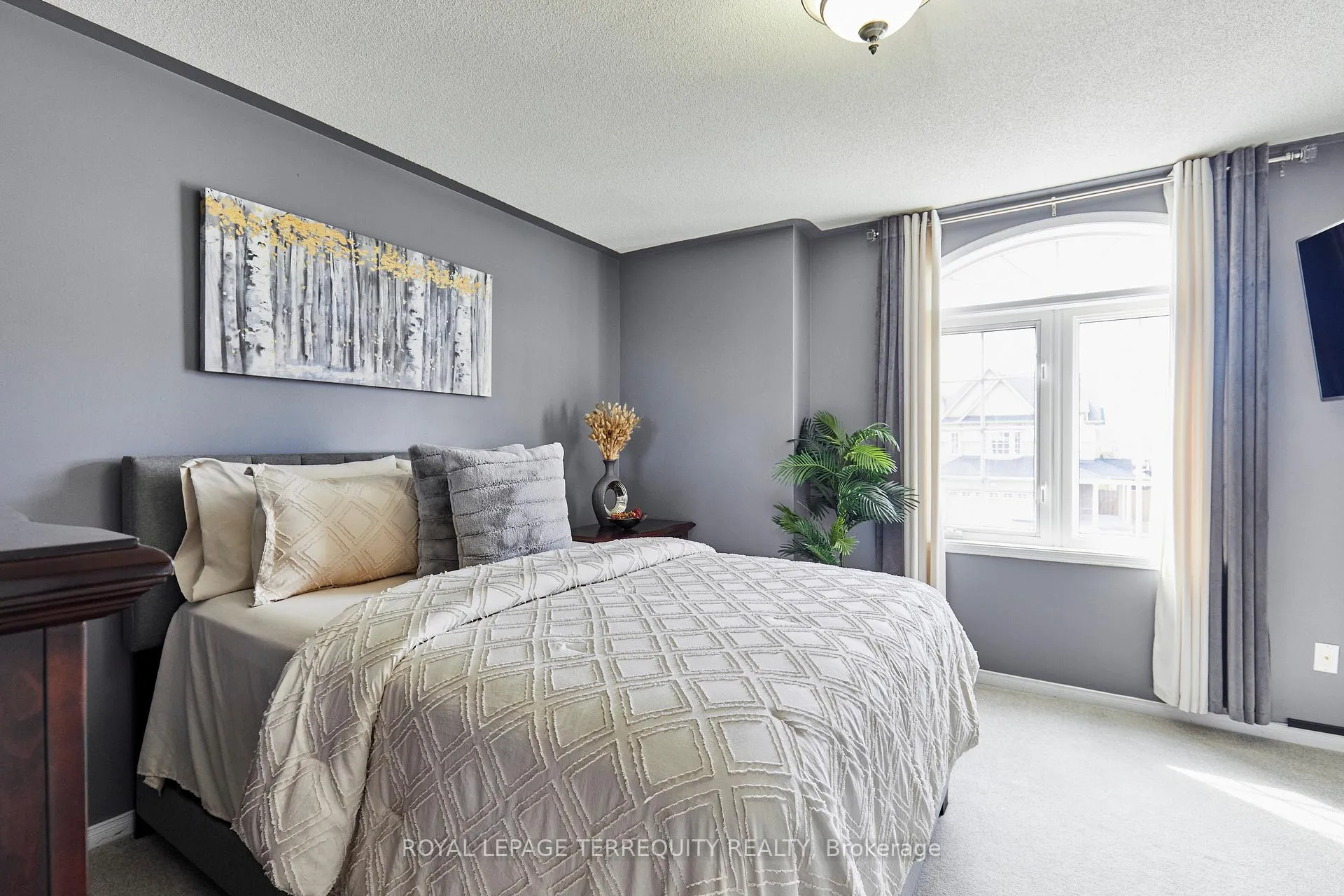 Photo 21 of 254 Willowbrook Drive, Whitby, Pringle Creek — HOMEH
