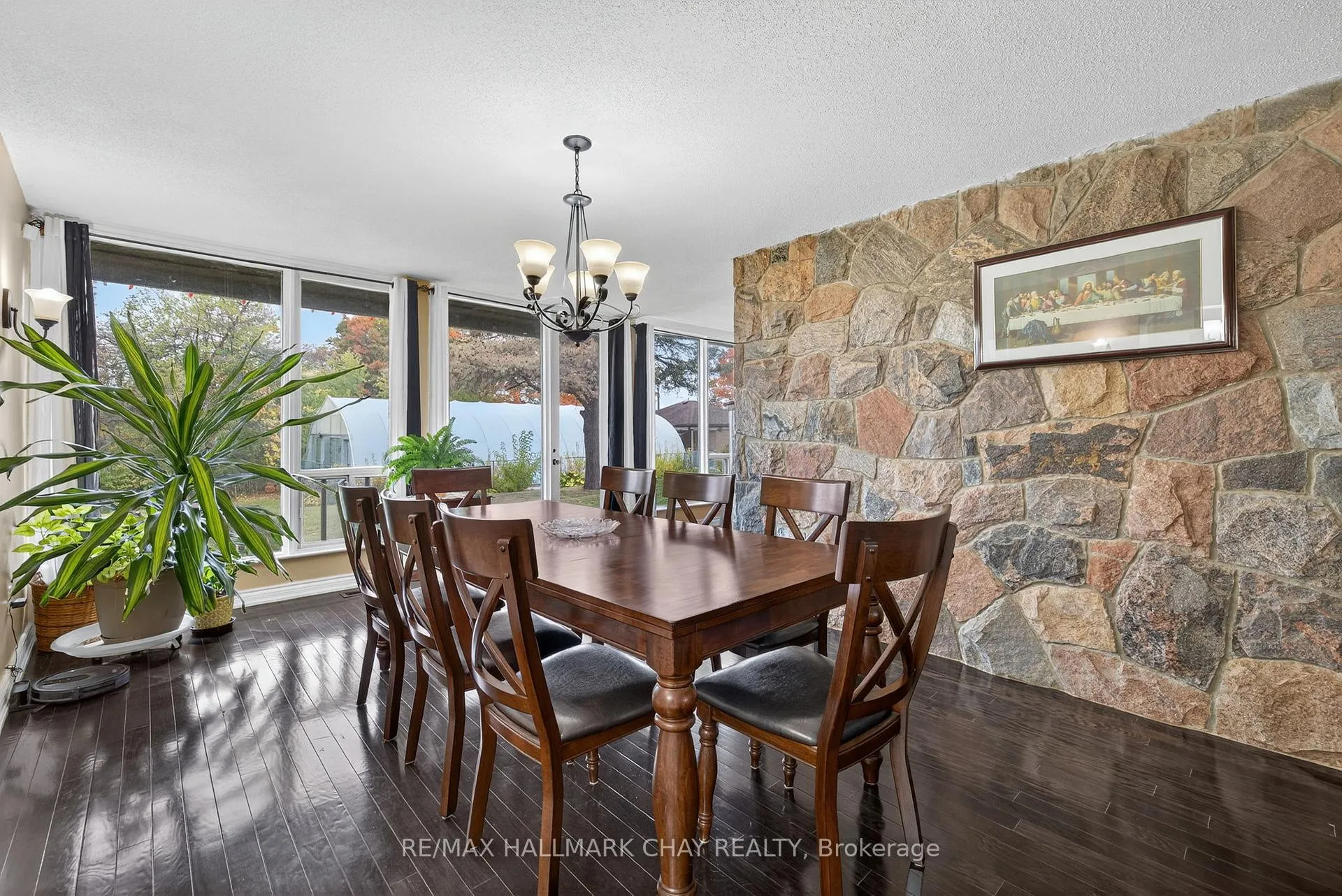 Photo 9 of 39 Highfield Crescent, Georgina, Historic Lakeshore Communities — HOMEH