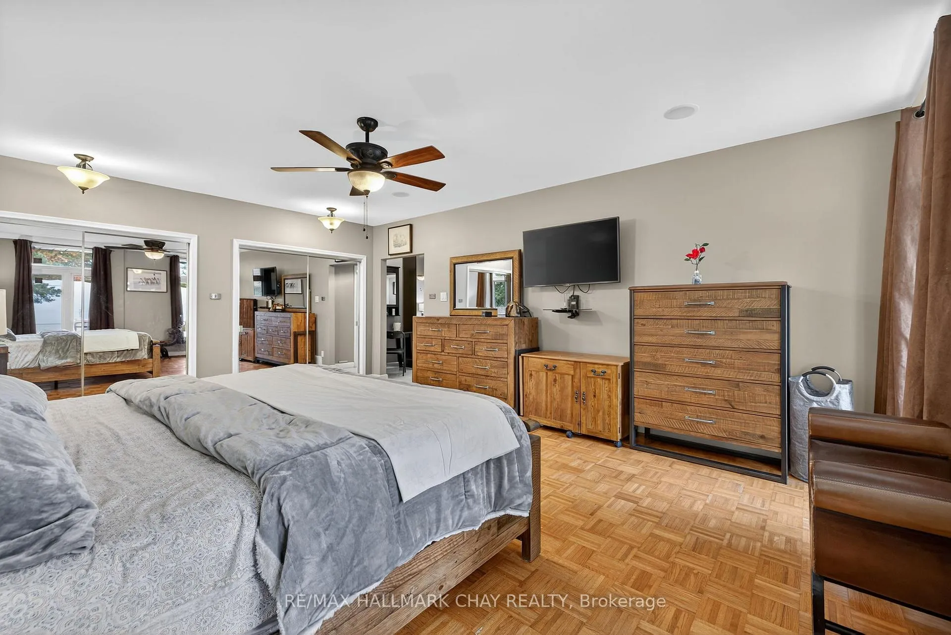 Photo 19 of 39 Highfield Crescent, Georgina, Historic Lakeshore Communities — HOMEH