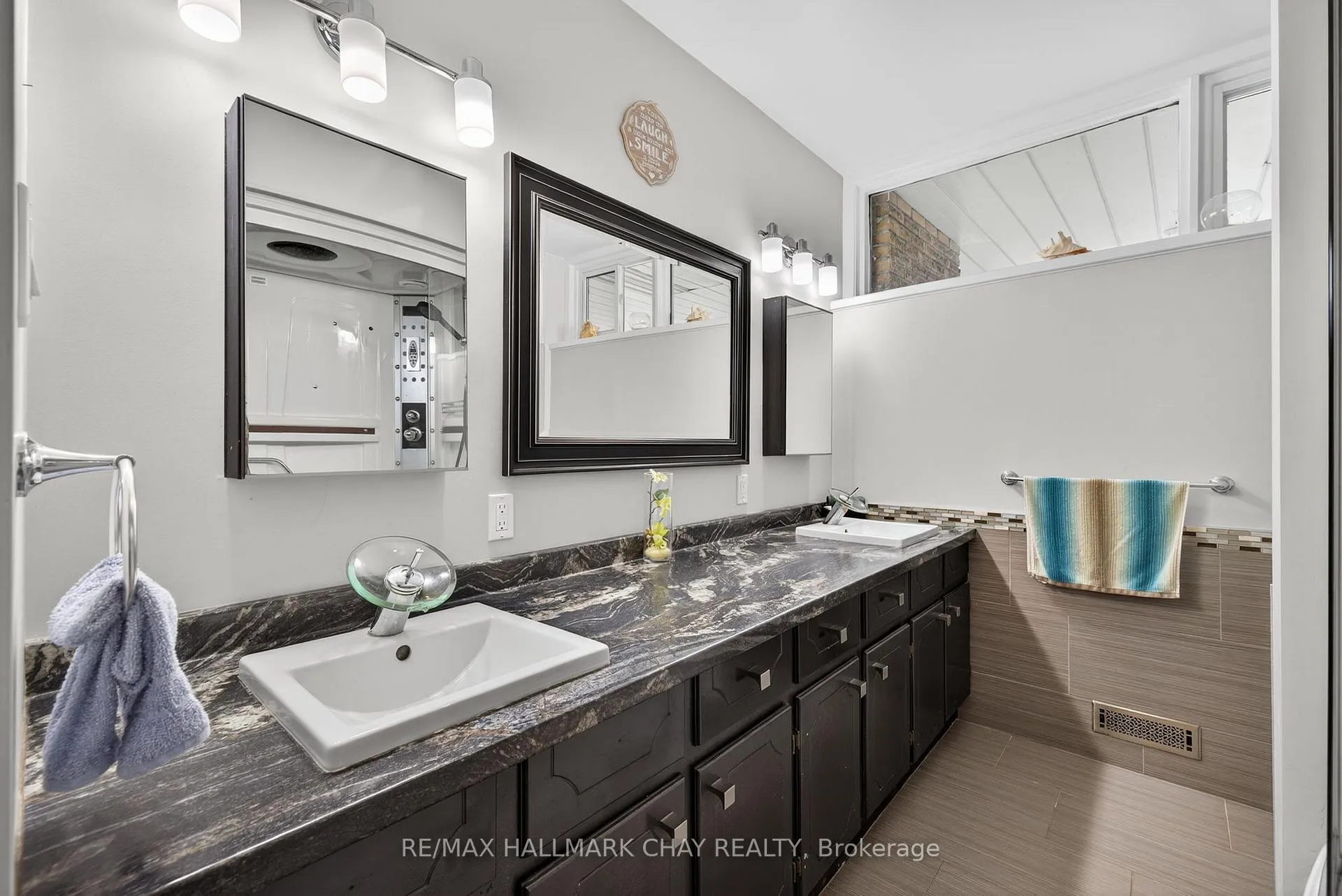 Photo 27 of 39 Highfield Crescent, Georgina, Historic Lakeshore Communities — HOMEH