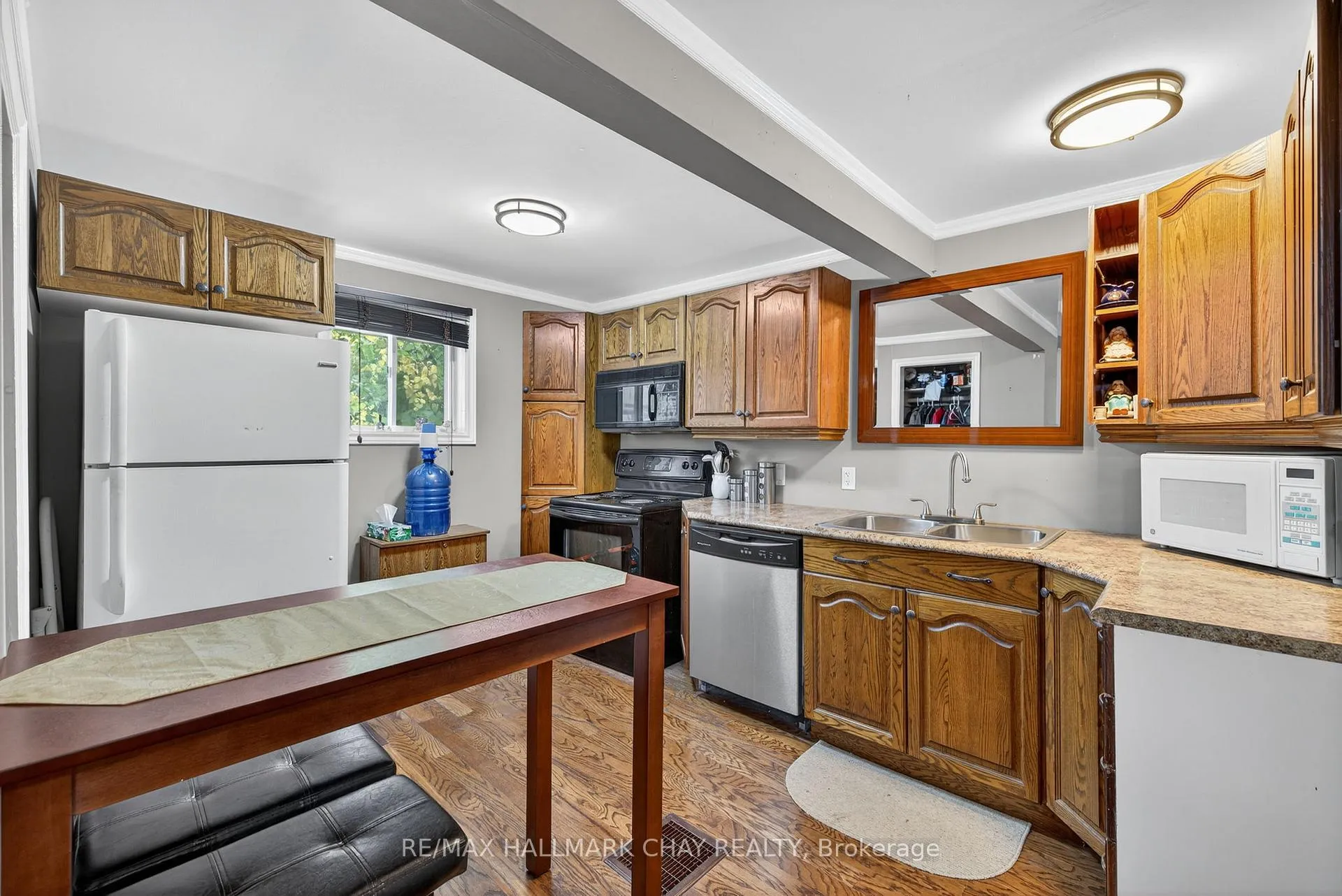 Photo 33 of 39 Highfield Crescent, Georgina, Historic Lakeshore Communities — HOMEH