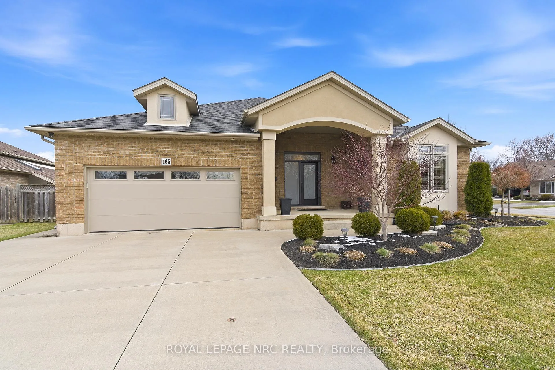 Photo 2 of 165 Cobeck Drive, Welland, Coyle Creek — HOMEH