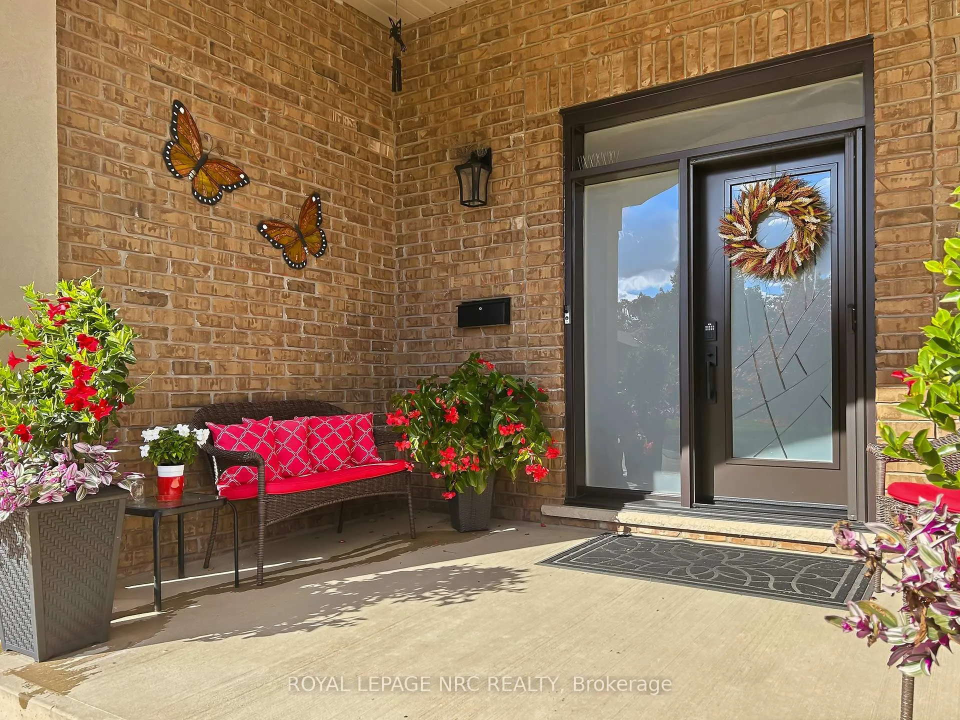 Photo 4 of 165 Cobeck Drive, Welland, Coyle Creek — HOMEH