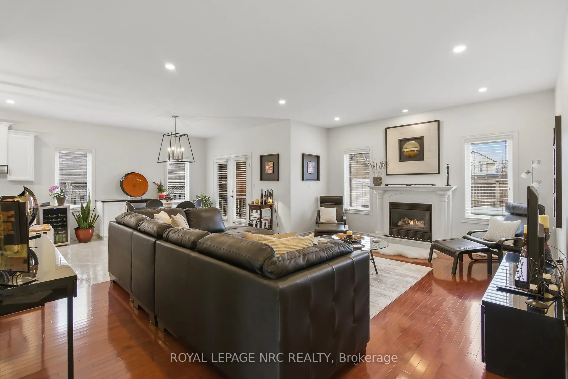 Photo 7 of 165 Cobeck Drive, Welland, Coyle Creek — HOMEH