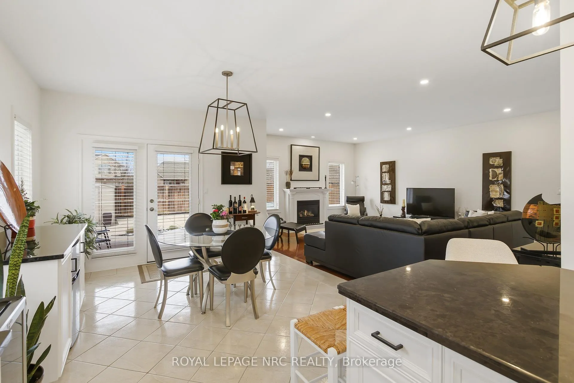 Photo 10 of 165 Cobeck Drive, Welland, Coyle Creek — HOMEH