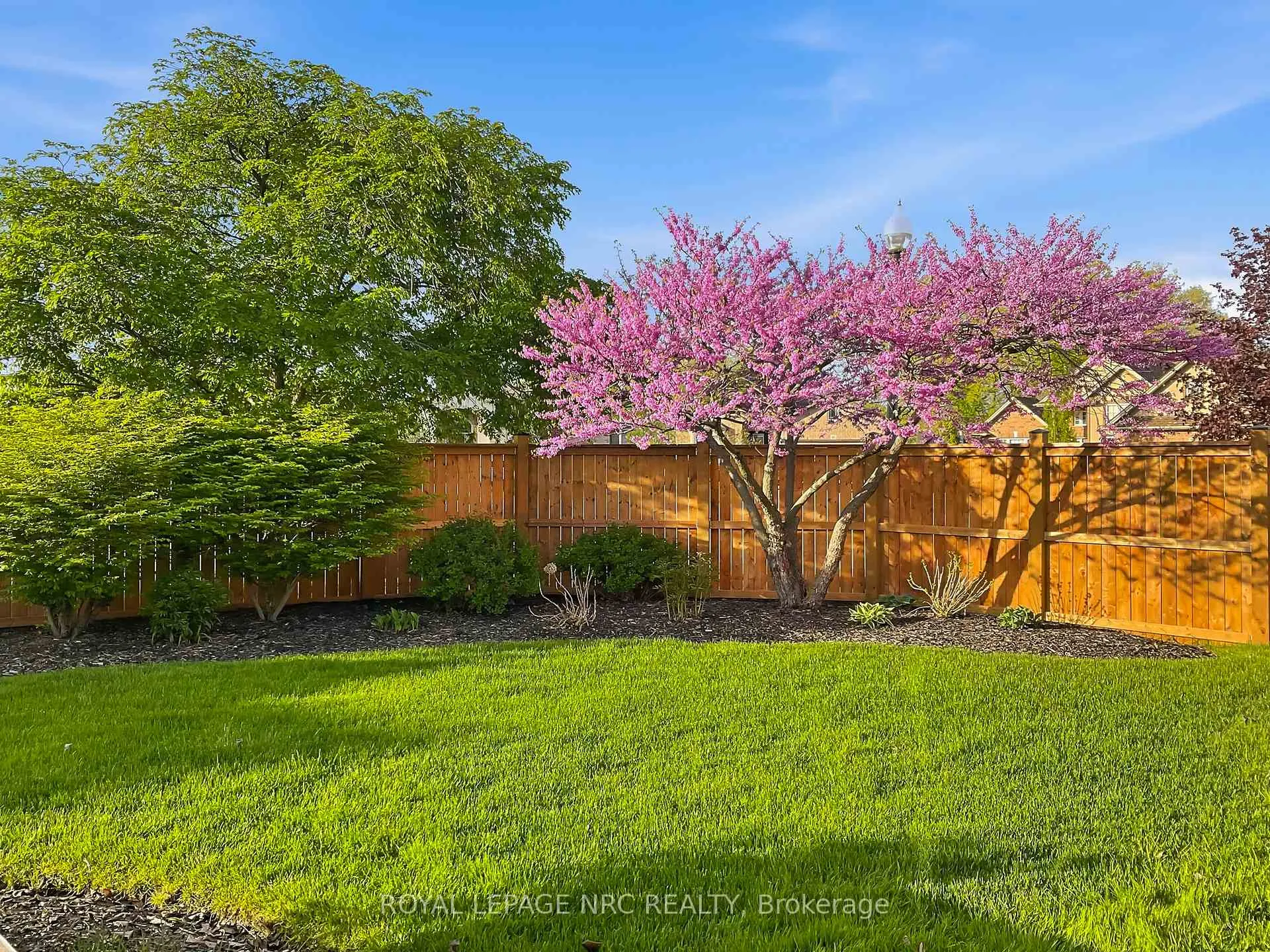 Photo 15 of 165 Cobeck Drive, Welland, Coyle Creek — HOMEH