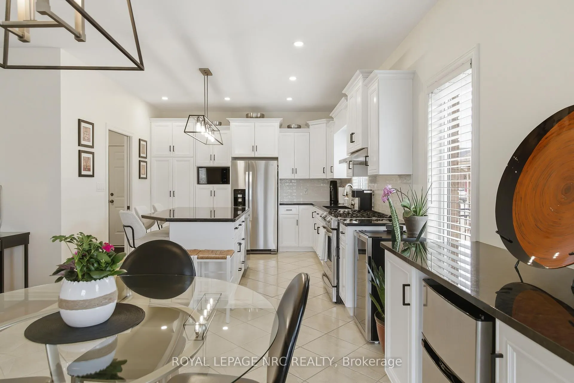 Photo 18 of 165 Cobeck Drive, Welland, Coyle Creek — HOMEH