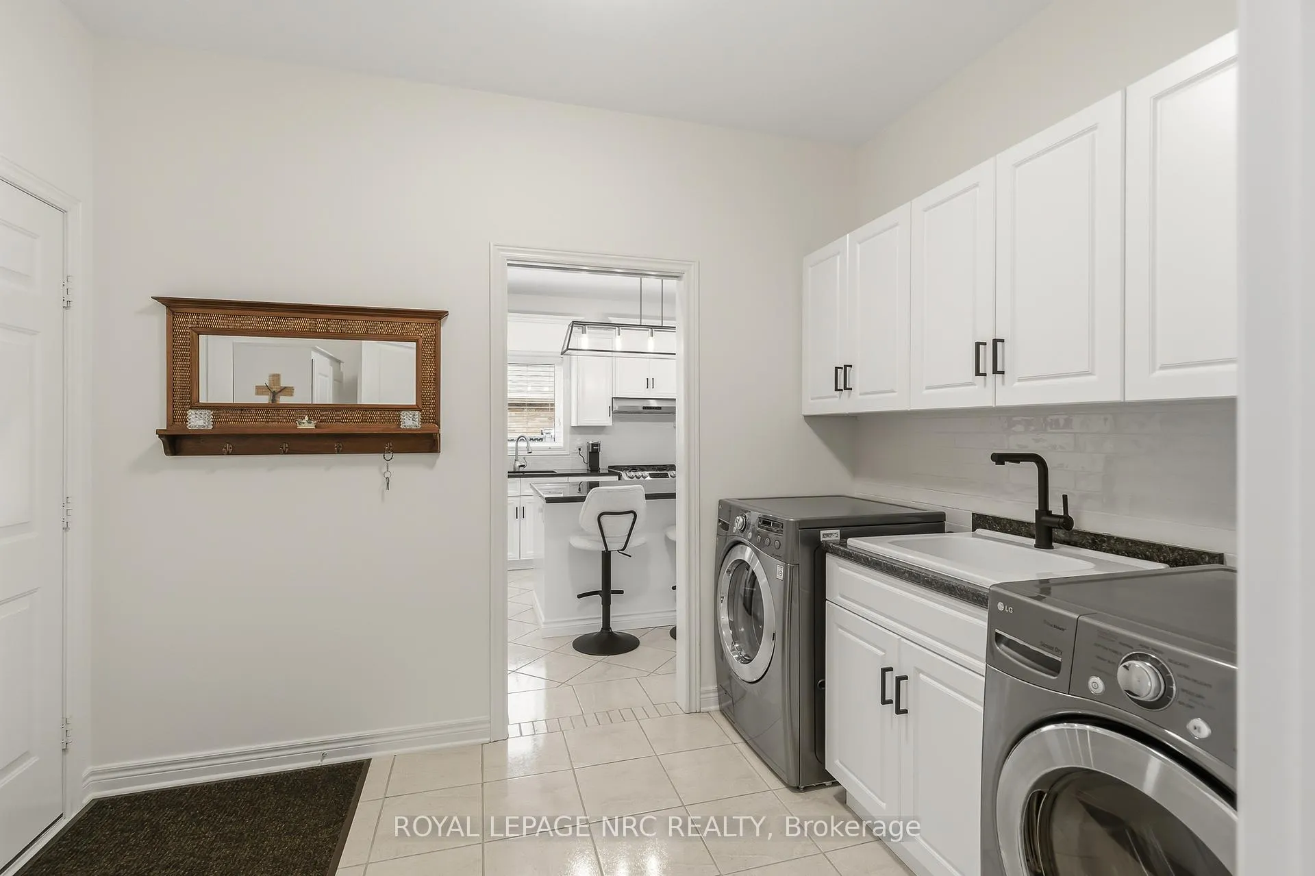 Photo 31 of 165 Cobeck Drive, Welland, Coyle Creek — HOMEH