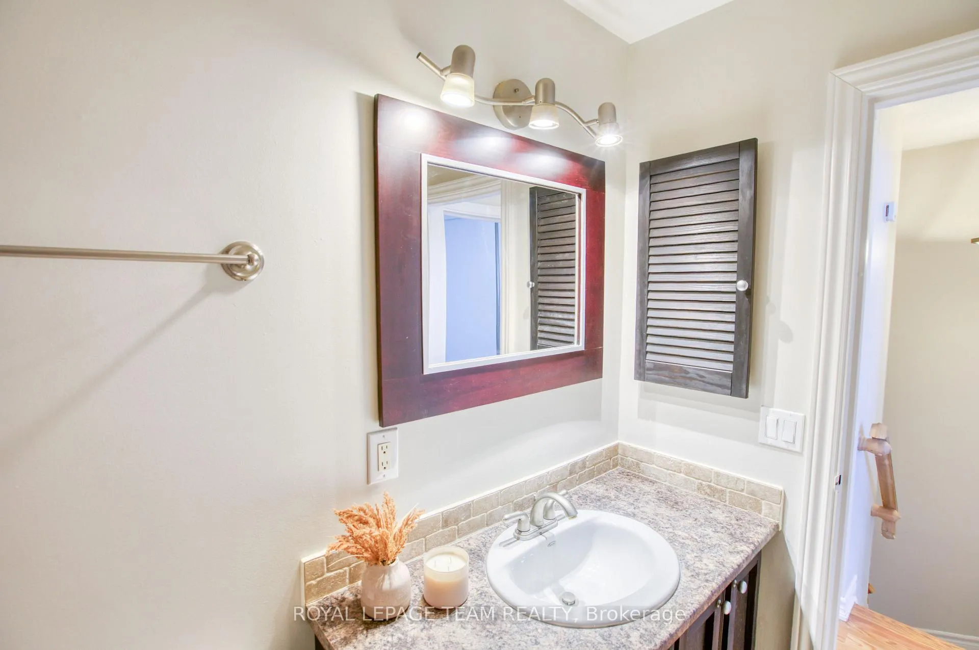 Photo 19 of 171 Mcclintock Way, Ottawa, Kanata - Katimavik — HOMEH