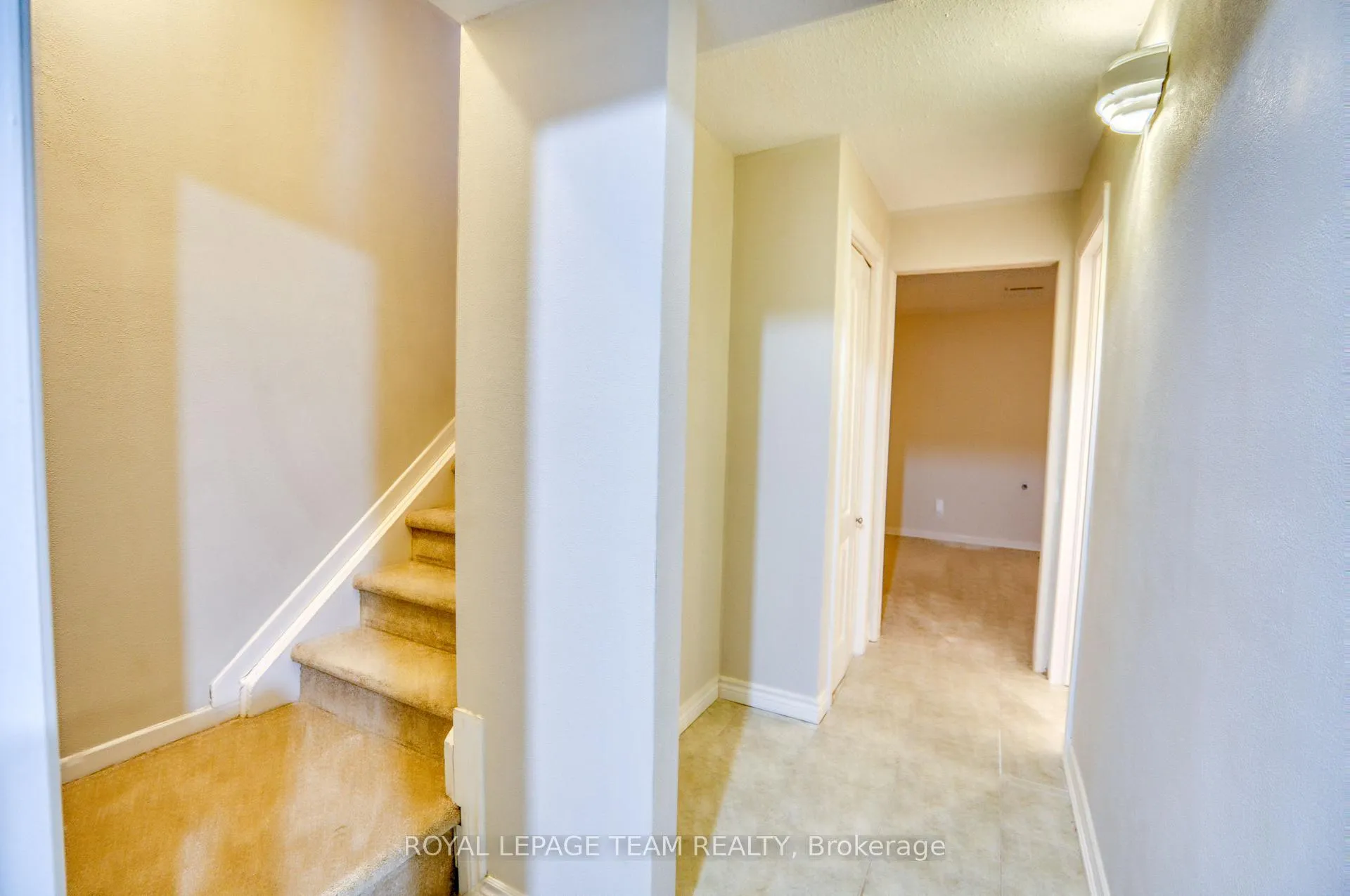 Photo 24 of 171 Mcclintock Way, Ottawa, Kanata - Katimavik — HOMEH