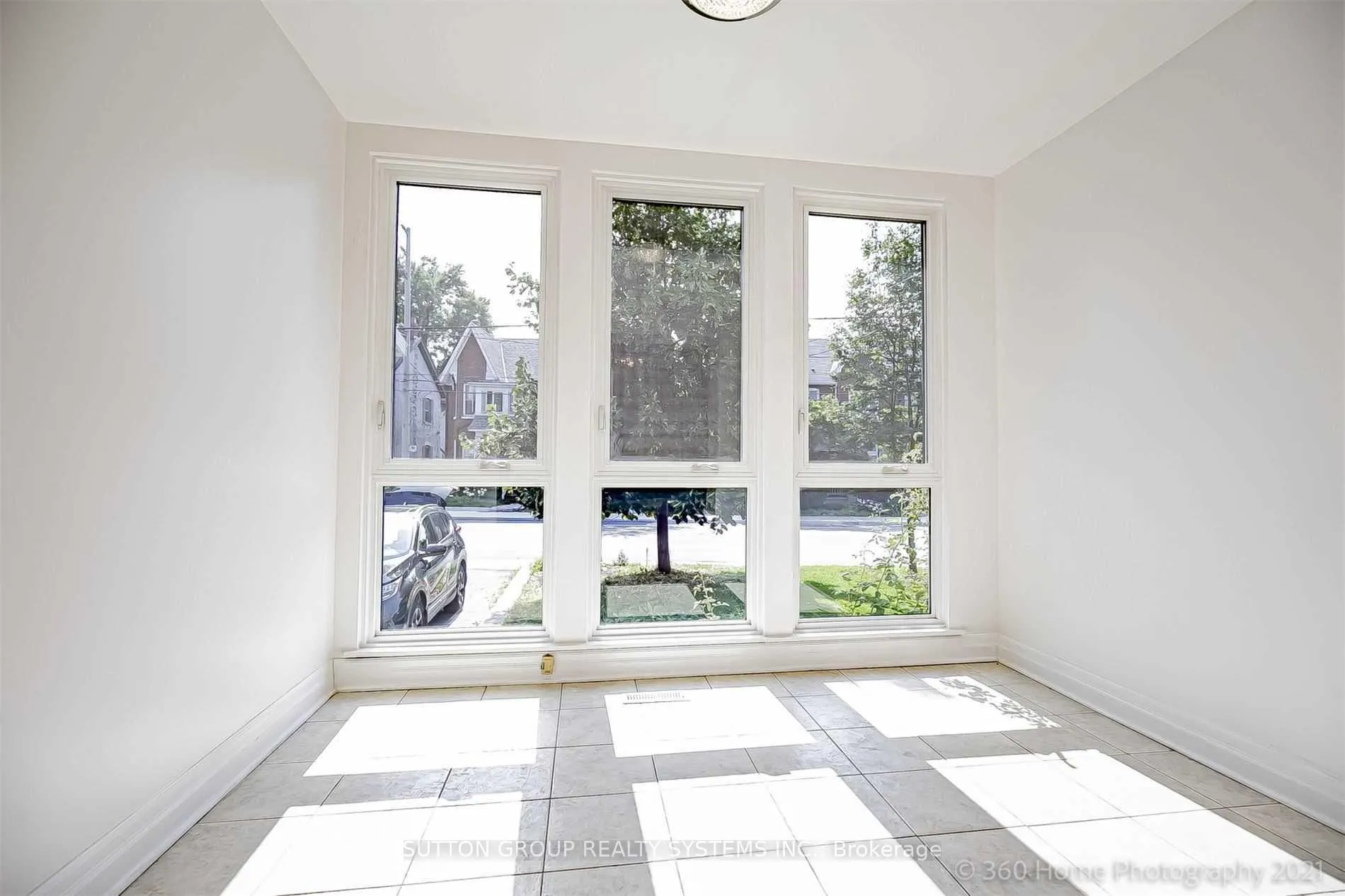 Photo 2 of Unit Upper level, 83 Dawes Road, Toronto, East End-Danforth — HOMEH