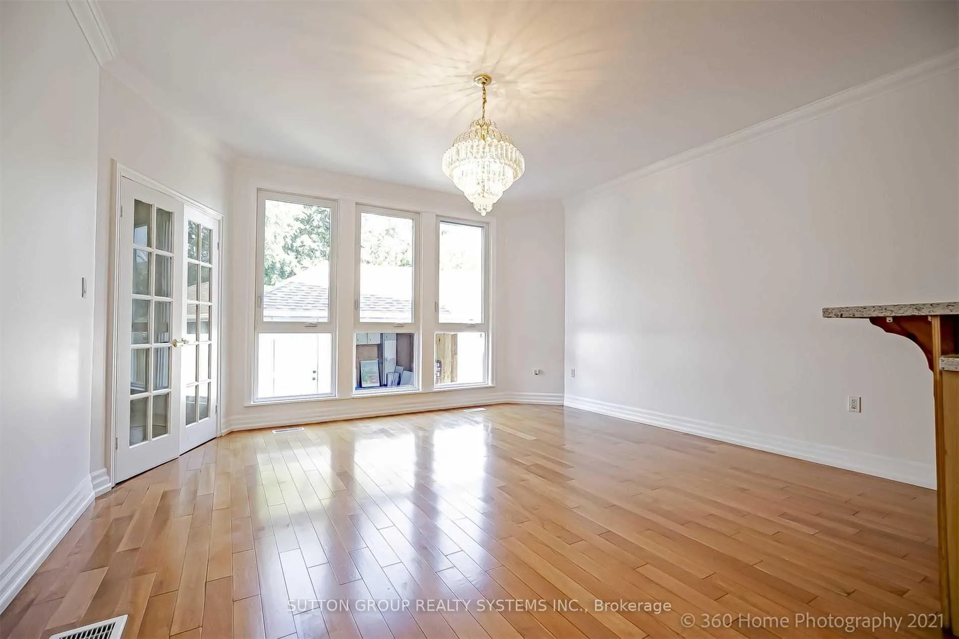Photo 6 of Unit Upper level, 83 Dawes Road, Toronto, East End-Danforth — HOMEH