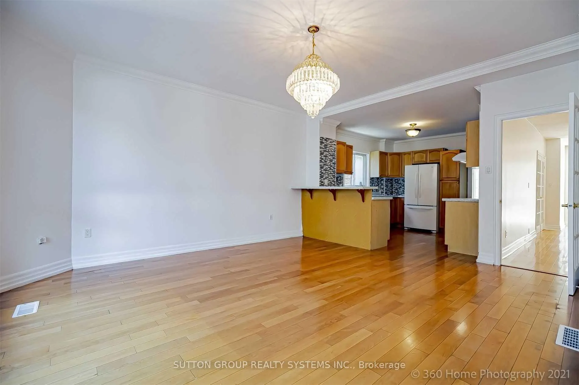 Photo 10 of Unit Upper level, 83 Dawes Road, Toronto, East End-Danforth — HOMEH