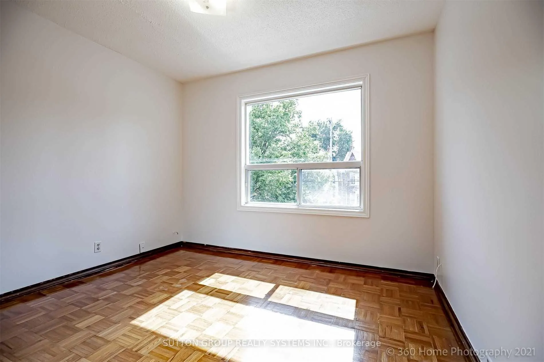 Photo 15 of Unit Upper level, 83 Dawes Road, Toronto, East End-Danforth — HOMEH