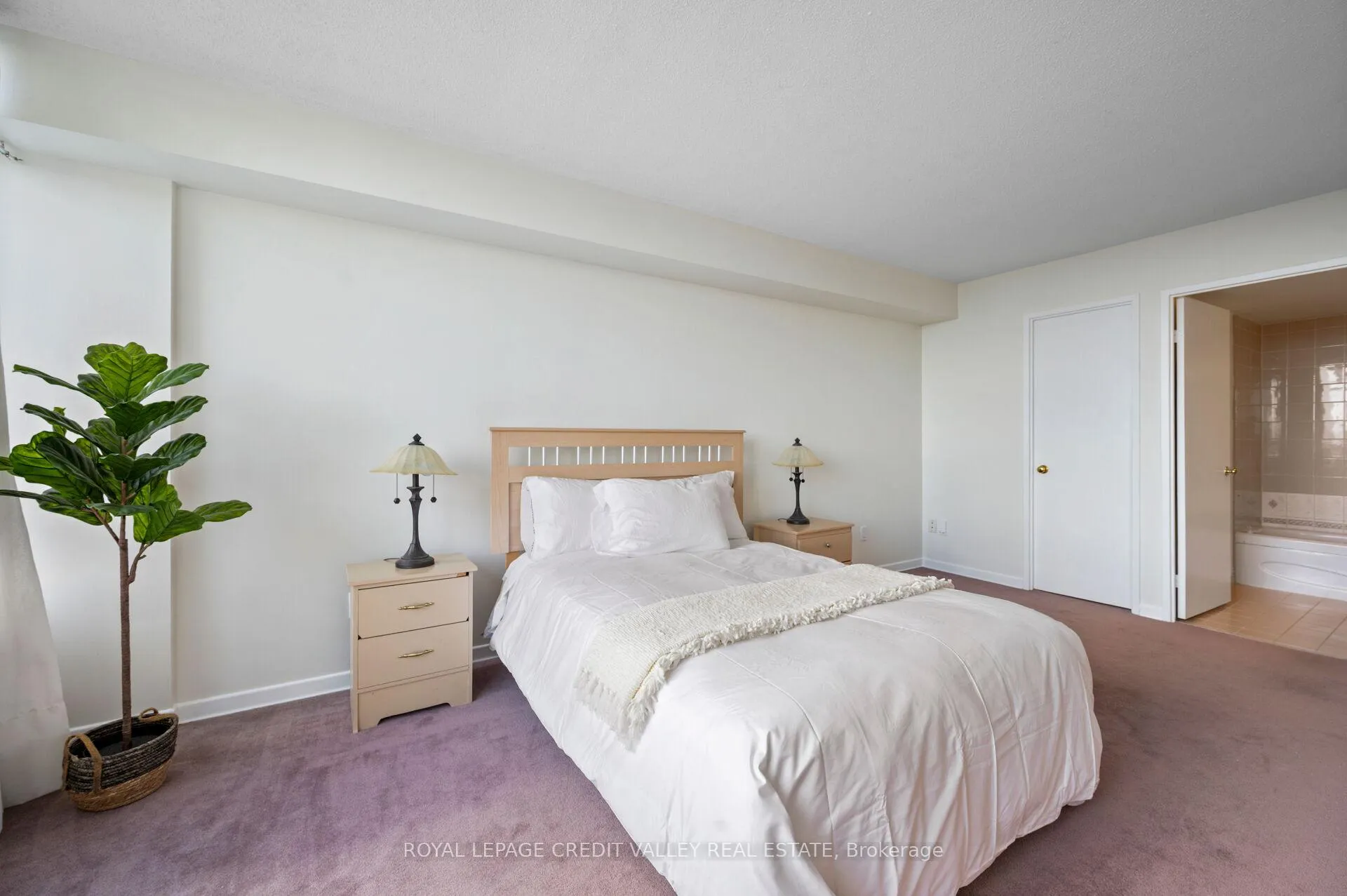 Photo 41 of 26 Hanover Road, Brampton, Queen Street Corridor — HOMEH
