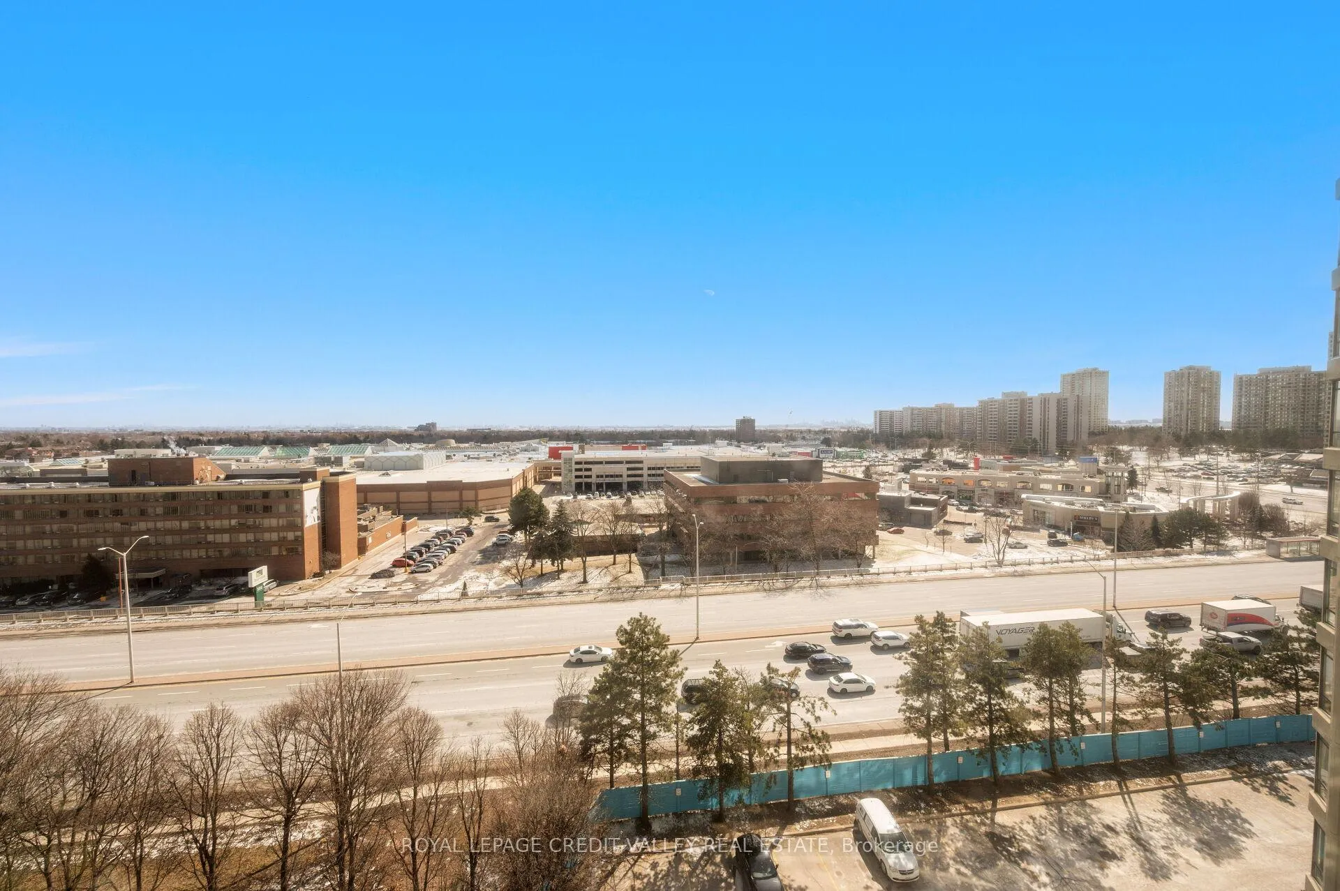 Photo 47 of 26 Hanover Road, Brampton, Queen Street Corridor — HOMEH