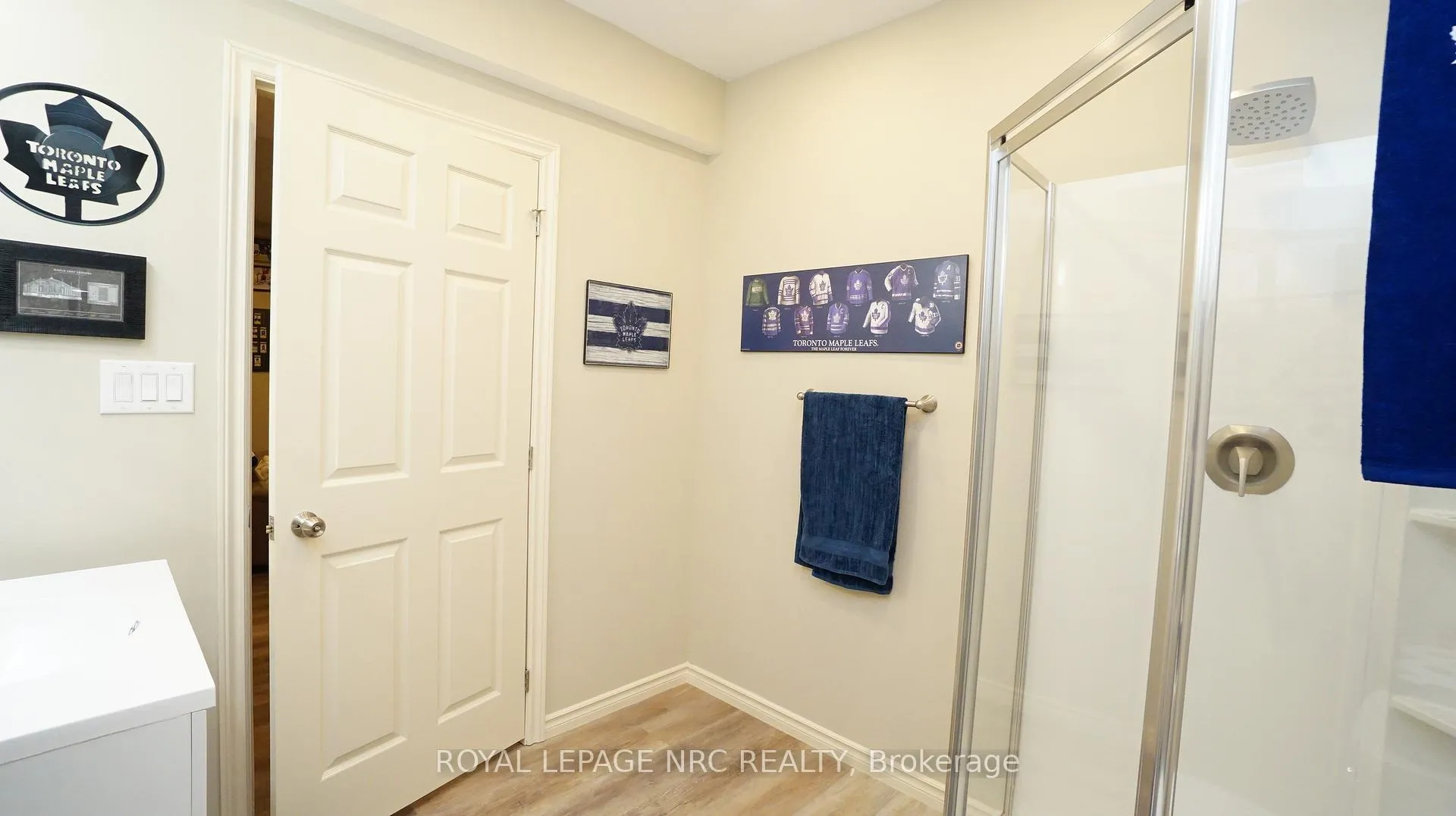 Photo 24 of 122 Wallace Avenue S, Welland, Lincoln/Crowland — HOMEH