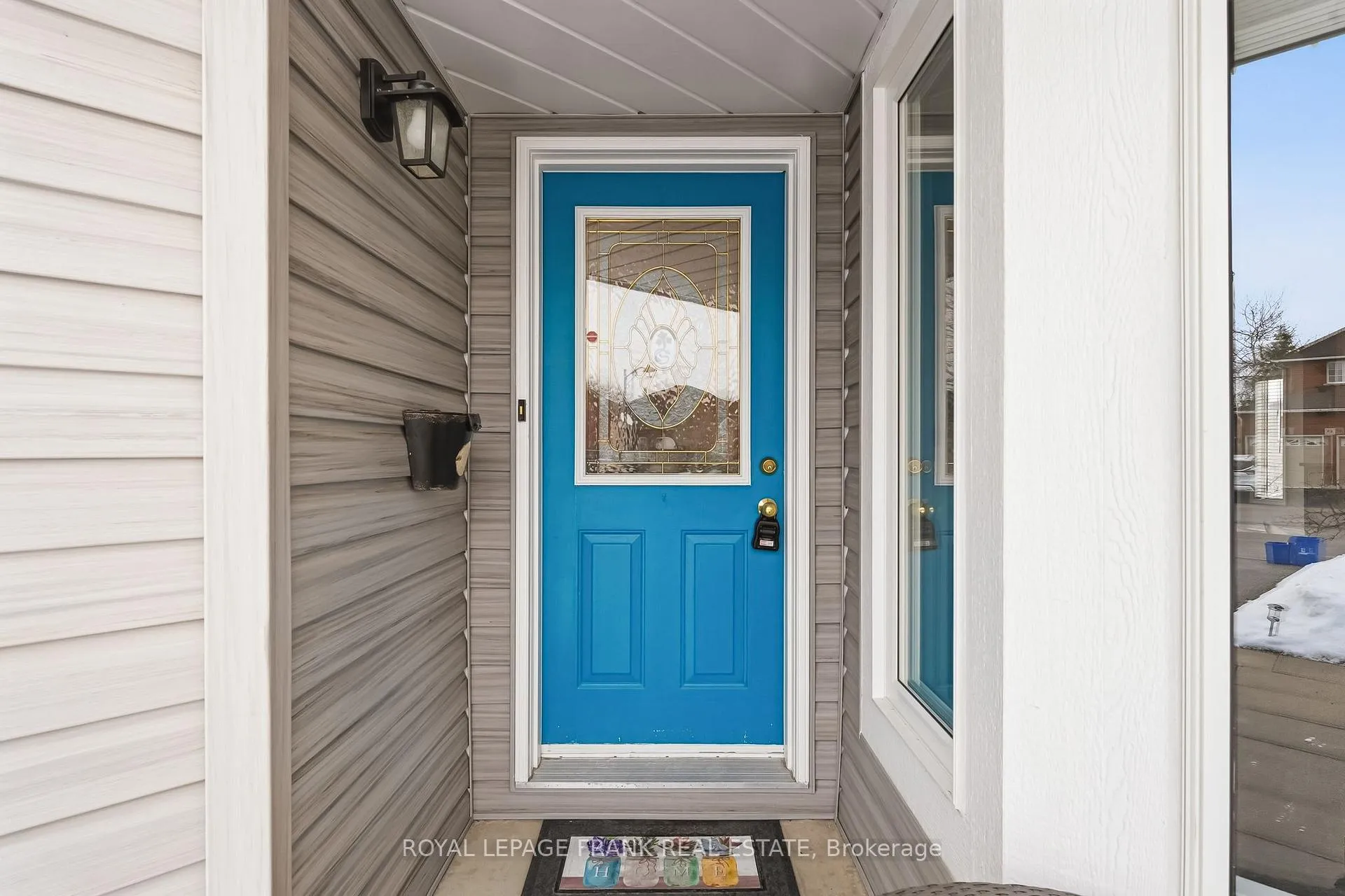 Photo 3 of 70 Weldrick Crescent, Clarington, Bowmanville — HOMEH