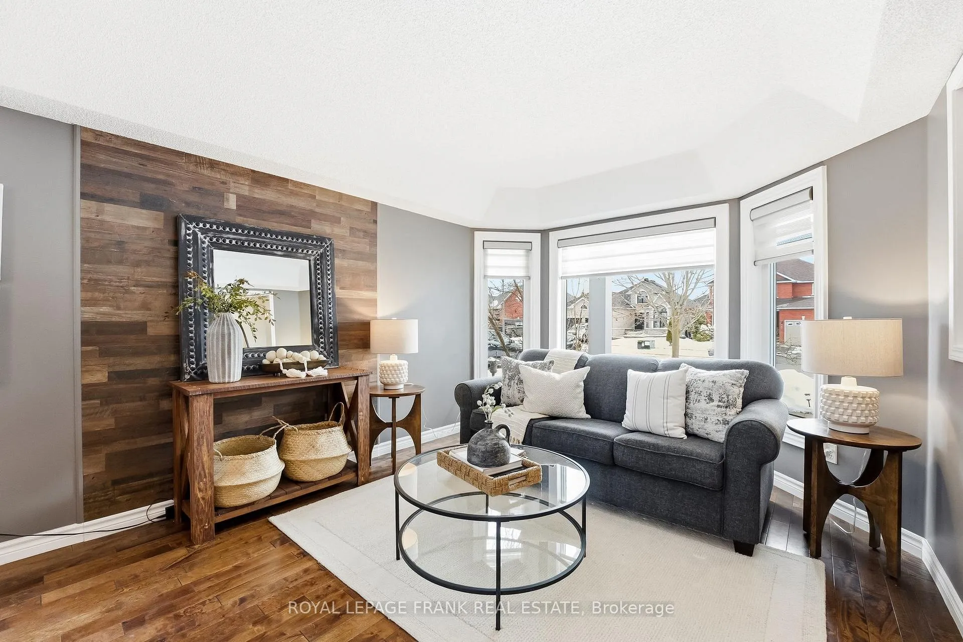 Photo 6 of 70 Weldrick Crescent, Clarington, Bowmanville — HOMEH