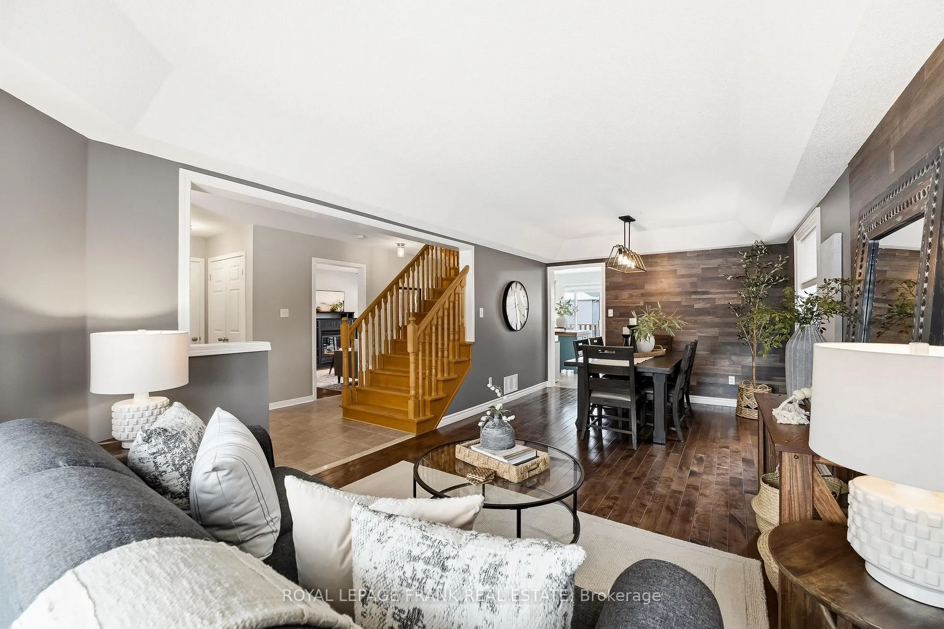 Photo 9 of 70 Weldrick Crescent, Clarington, Bowmanville — HOMEH