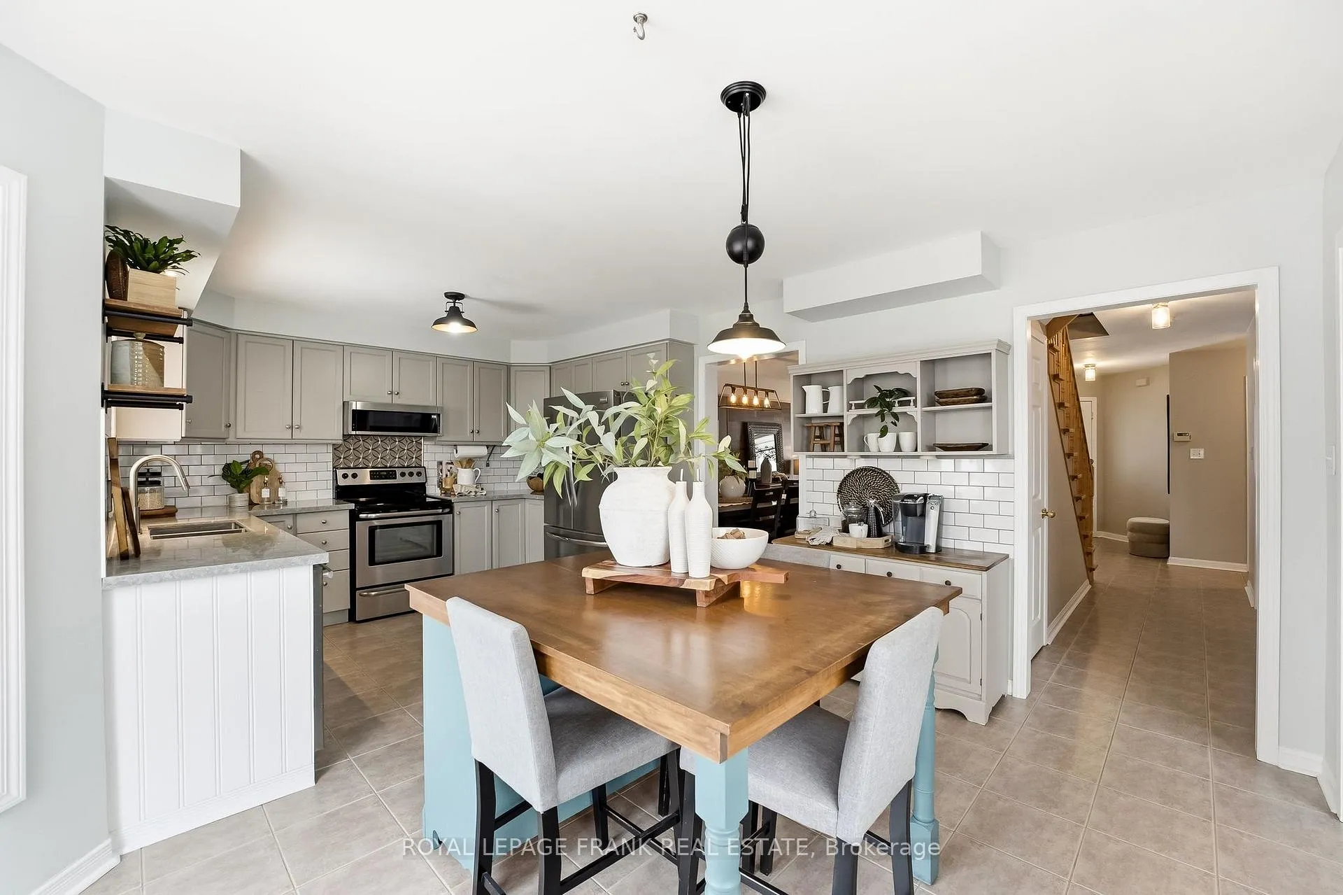 Photo 17 of 70 Weldrick Crescent, Clarington, Bowmanville — HOMEH