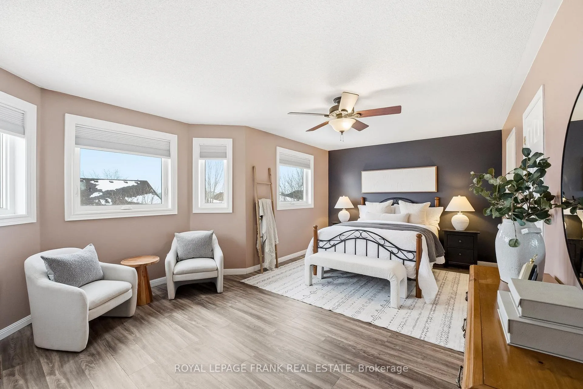 Photo 23 of 70 Weldrick Crescent, Clarington, Bowmanville — HOMEH