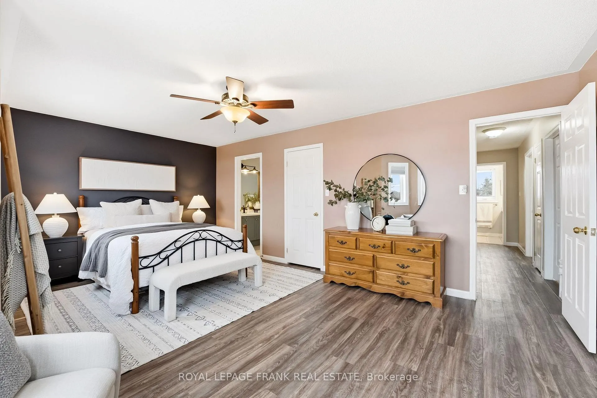 Photo 24 of 70 Weldrick Crescent, Clarington, Bowmanville — HOMEH