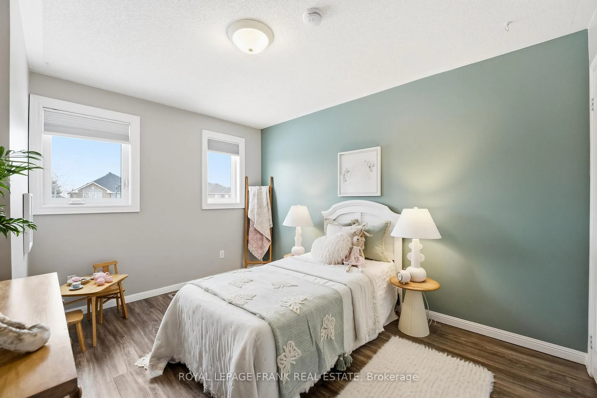 Photo 28 of 70 Weldrick Crescent, Clarington, Bowmanville — HOMEH