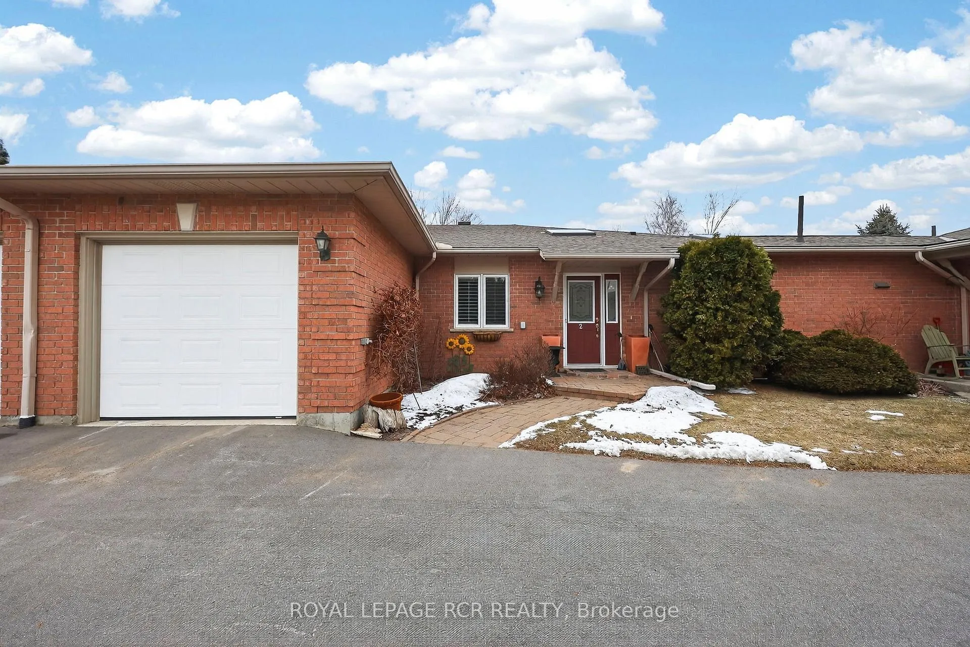 Photo 1 of Unit 2, 2-28 Reddington Drive, Caledon, Rural Caledon — HOMEH