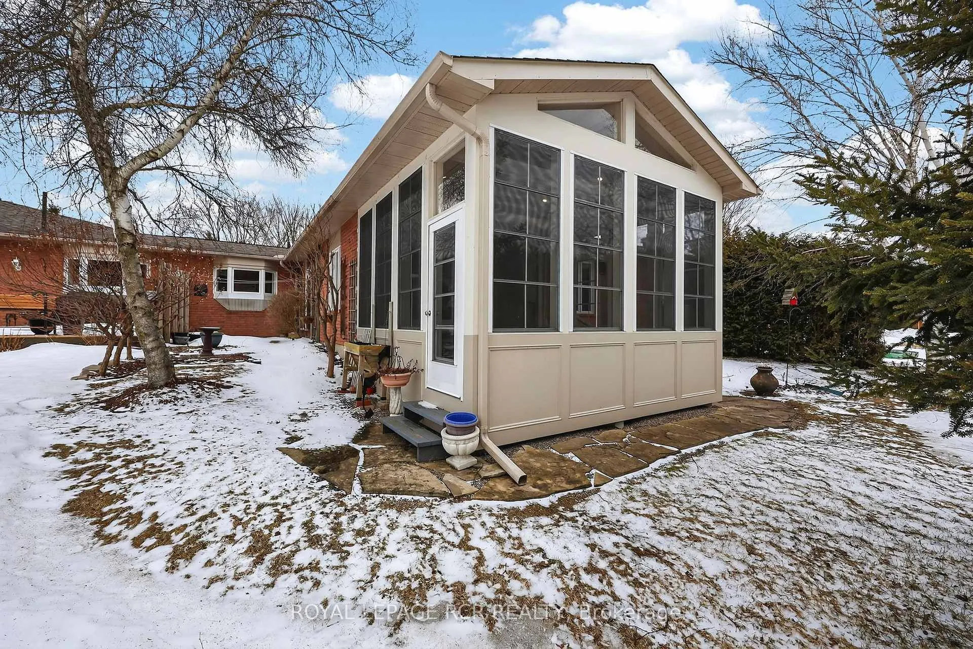 Photo 29 of Unit 2, 2-28 Reddington Drive, Caledon, Rural Caledon — HOMEH