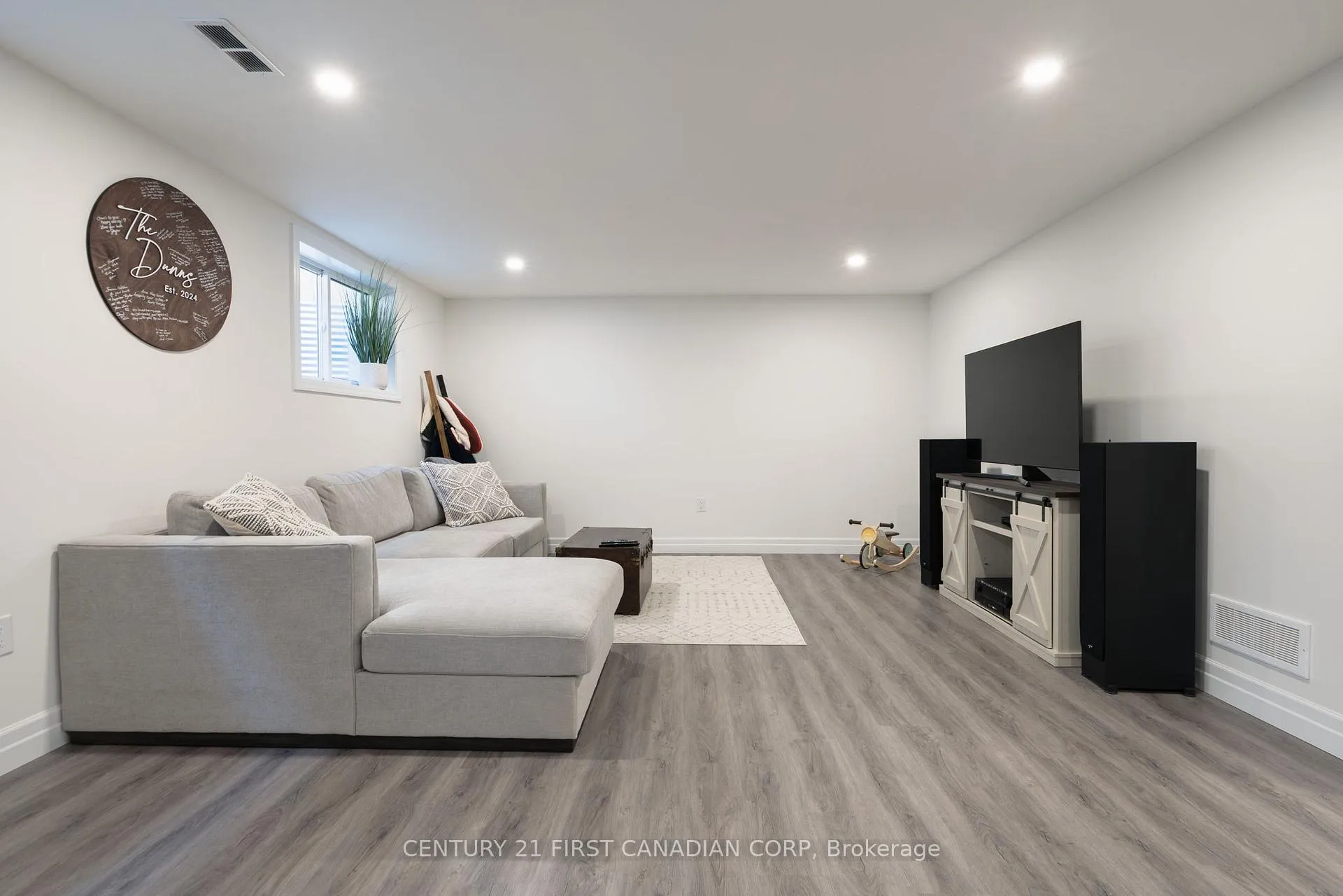Photo 23 of Unit 19, 159 Collins Way, Strathroy-Caradoc, SE — HOMEH
