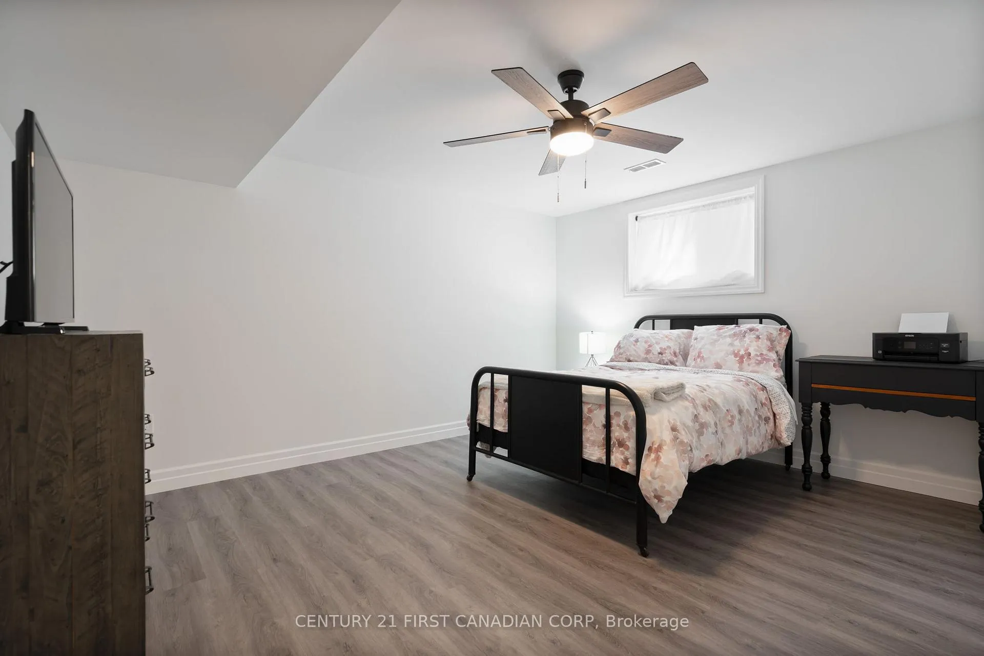 Photo 25 of Unit 19, 159 Collins Way, Strathroy-Caradoc, SE — HOMEH